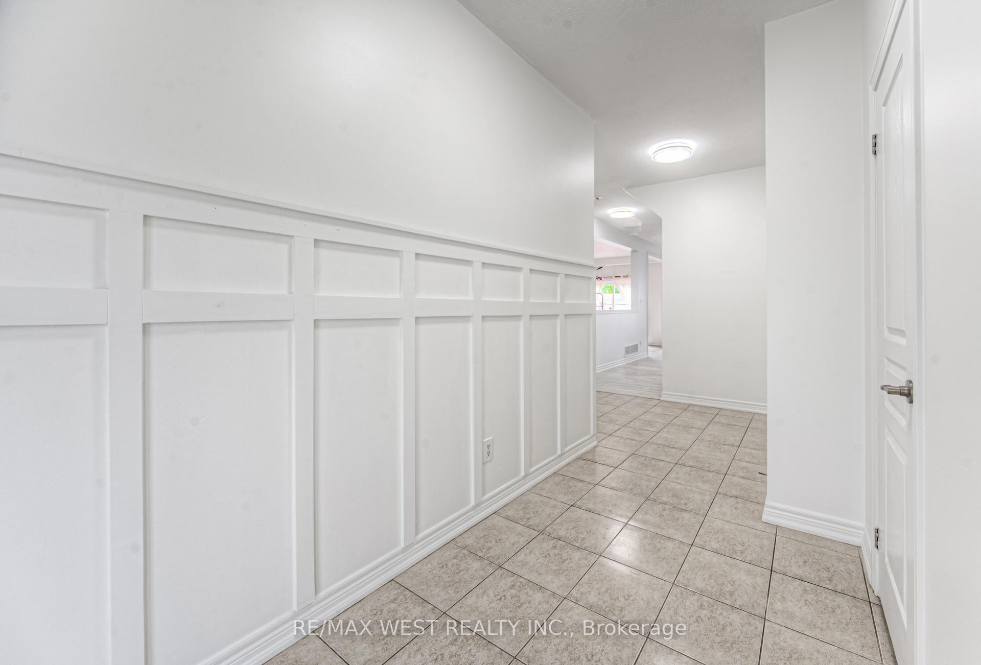 Photo 5 of 57 Creek Ridge Street, Kitchener, Doon South — HOMEH