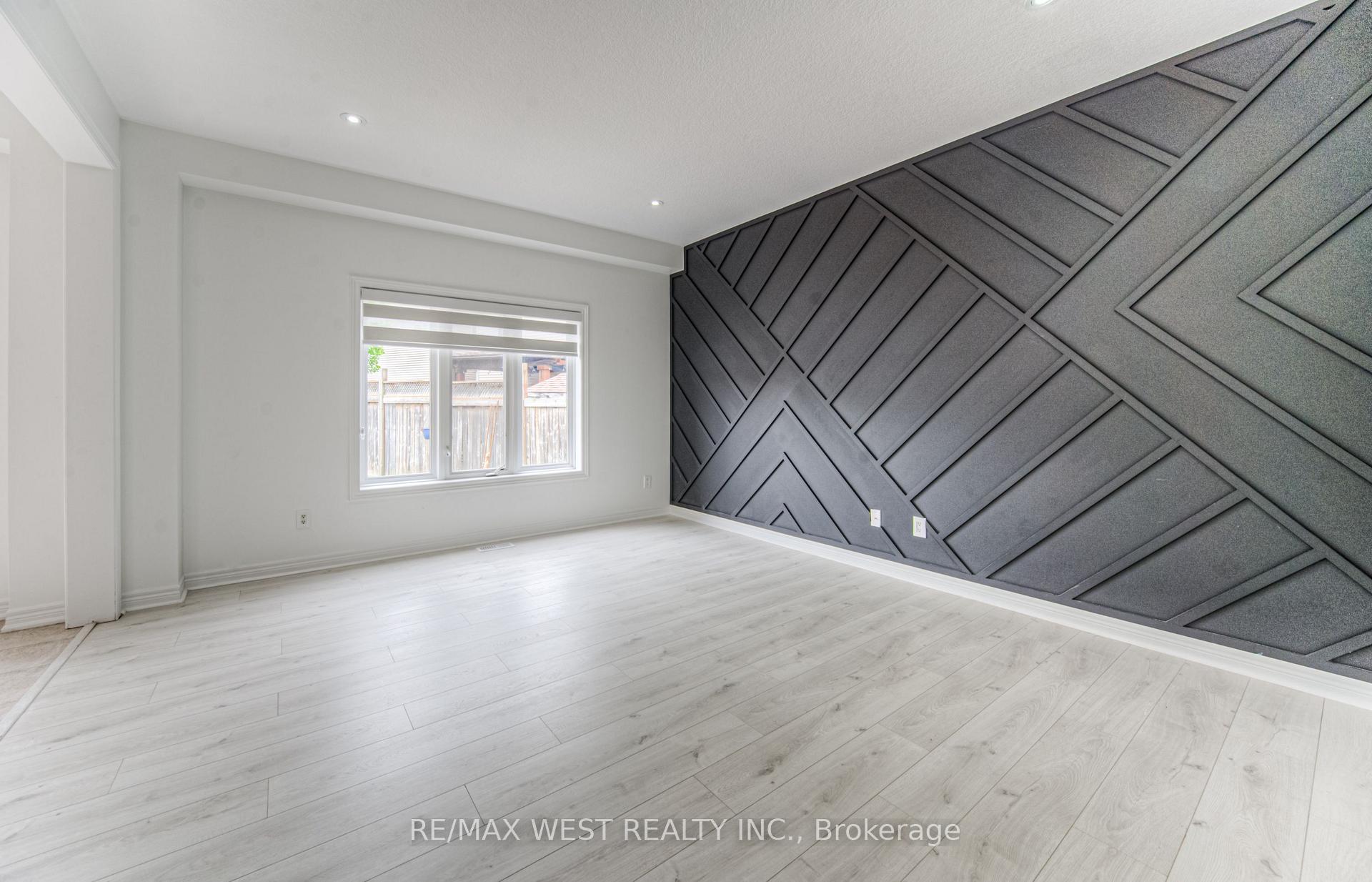 Photo 7 of 57 Creek Ridge Street, Kitchener, Doon South — HOMEH