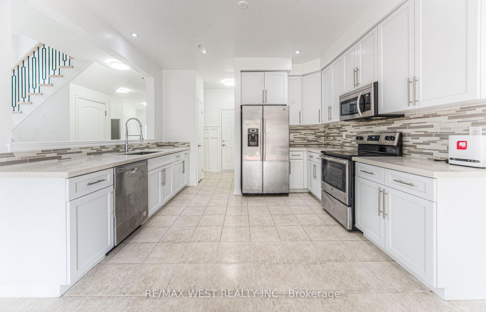 Photo 17 of 57 Creek Ridge Street, Kitchener, Doon South — HOMEH