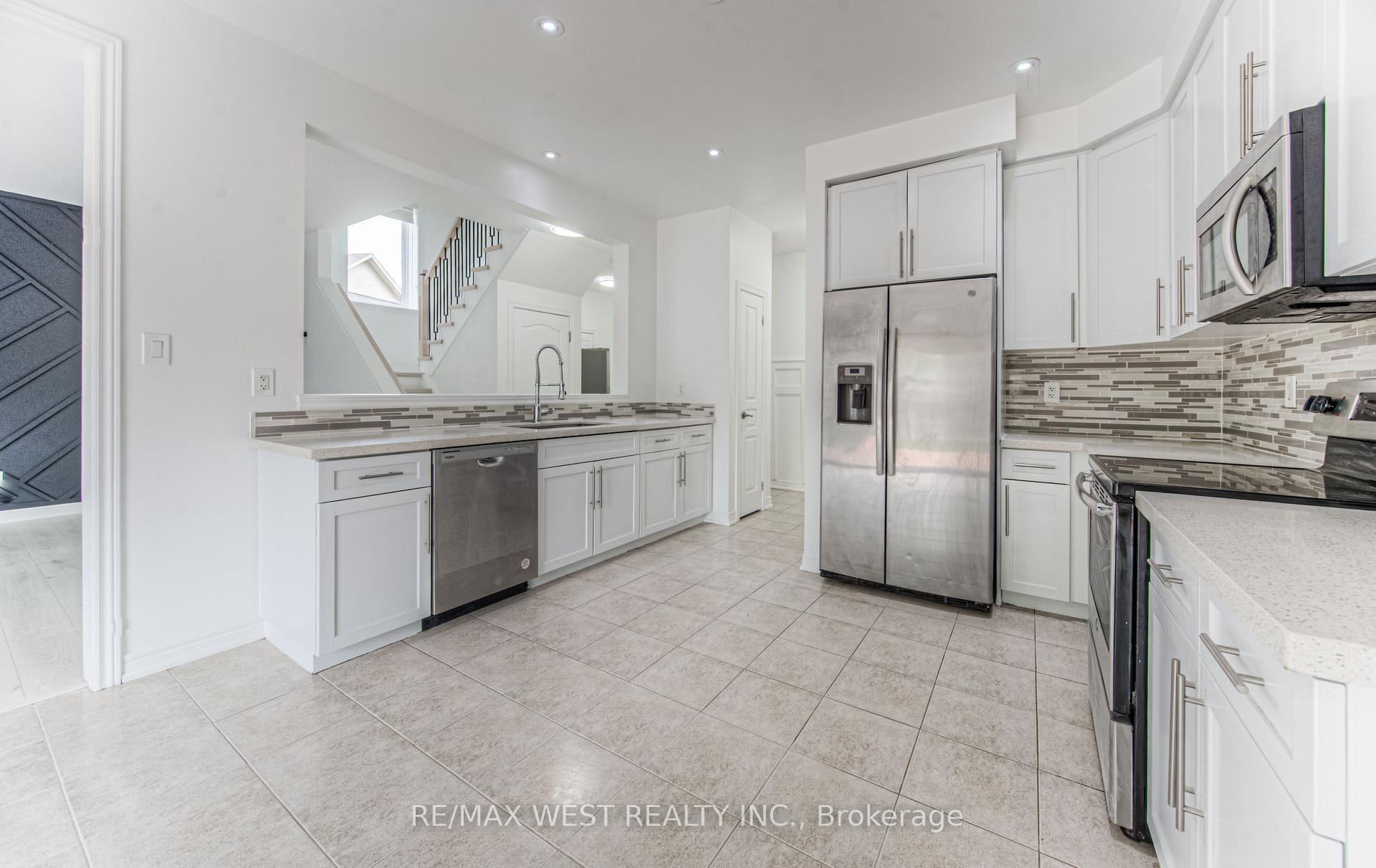 Photo 18 of 57 Creek Ridge Street, Kitchener, Doon South — HOMEH