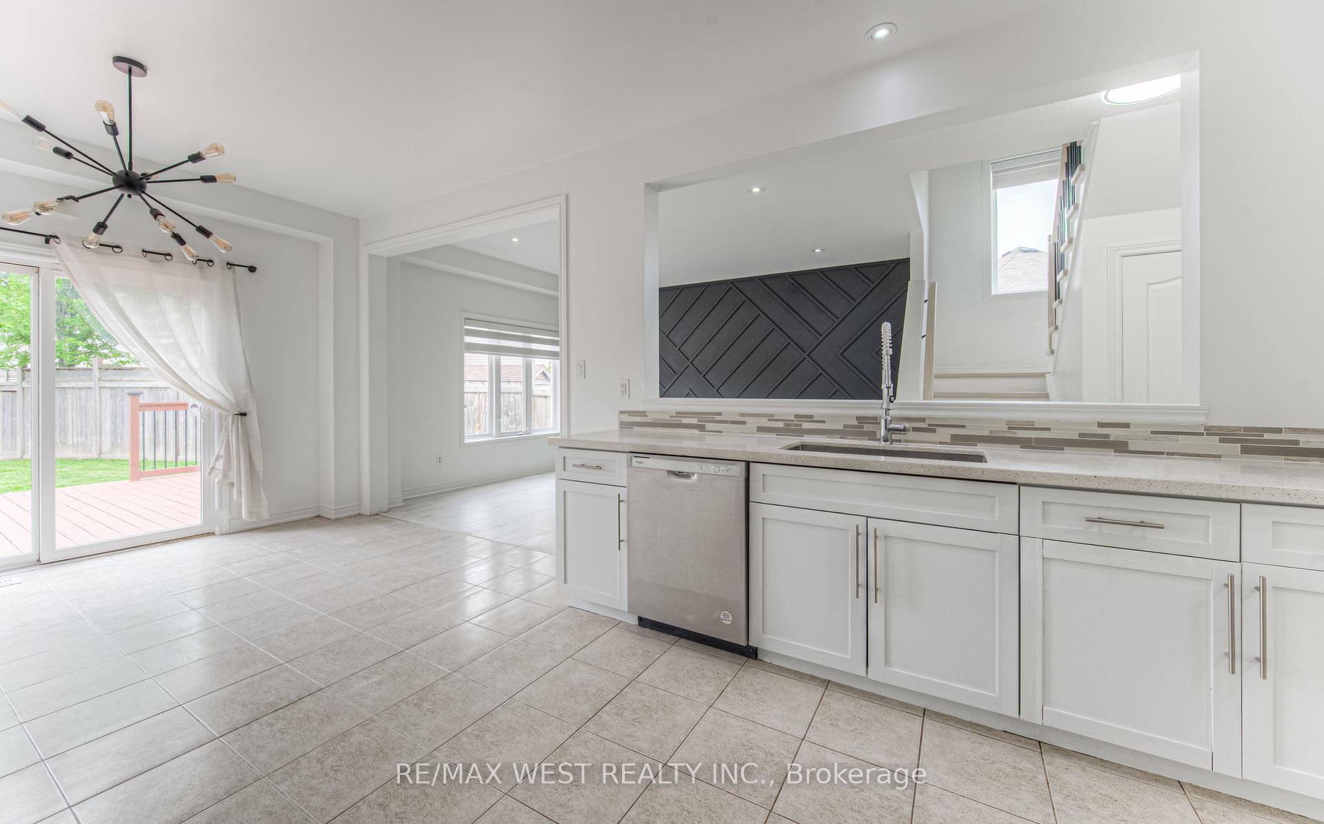 Photo 20 of 57 Creek Ridge Street, Kitchener, Doon South — HOMEH