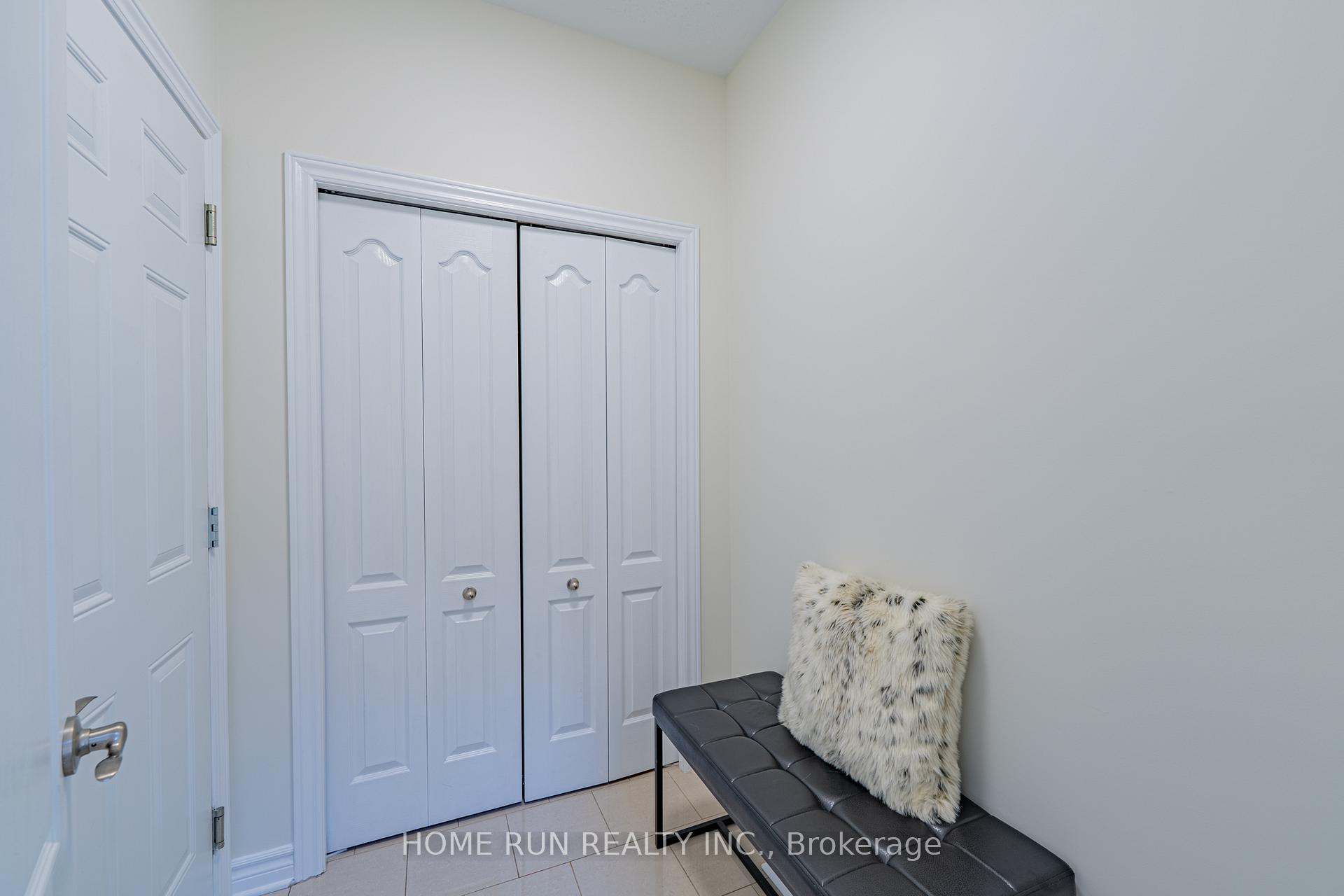 Photo 4 of 1576 Carronbridge Circle, Ottawa, Kanata - Emerald Meadows/Trailwest — HOMEH