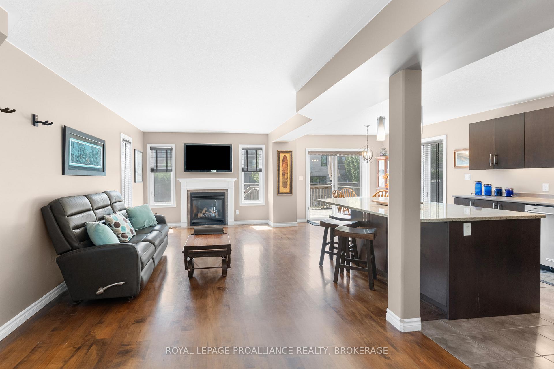 Photo 5 of 497 Sydney Street, Kingston, City Northwest — HOMEH