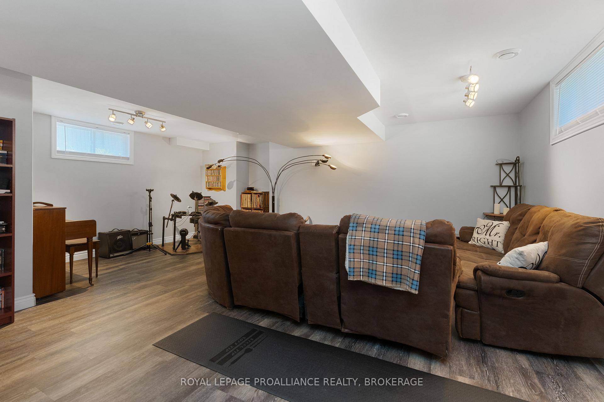 Photo 27 of 497 Sydney Street, Kingston, City Northwest — HOMEH