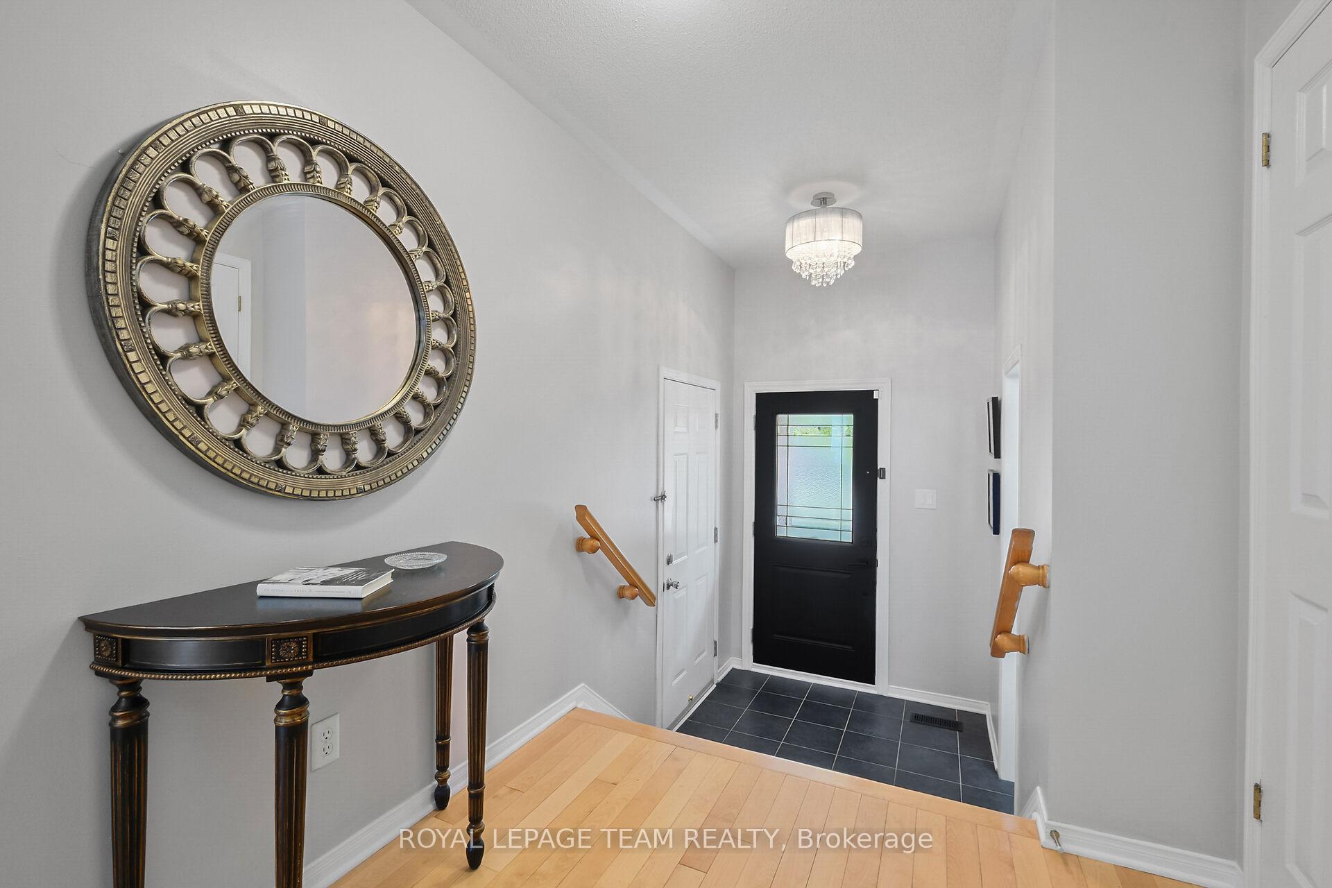 Photo 8 of 2072 Dunollie Crescent, Ottawa, Kanata - Morgan's Grant/South March — HOMEH