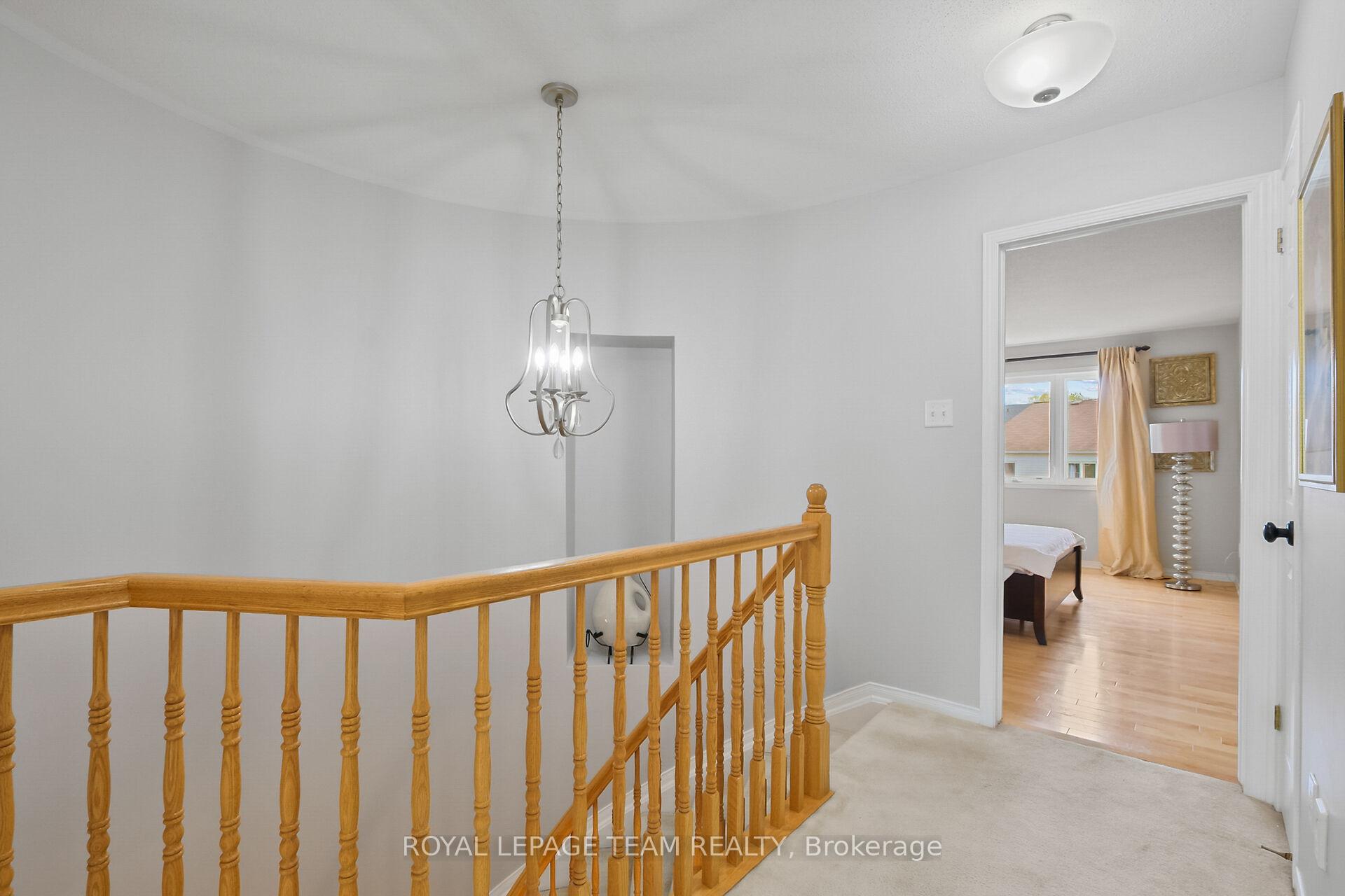 Photo 23 of 2072 Dunollie Crescent, Ottawa, Kanata - Morgan's Grant/South March — HOMEH