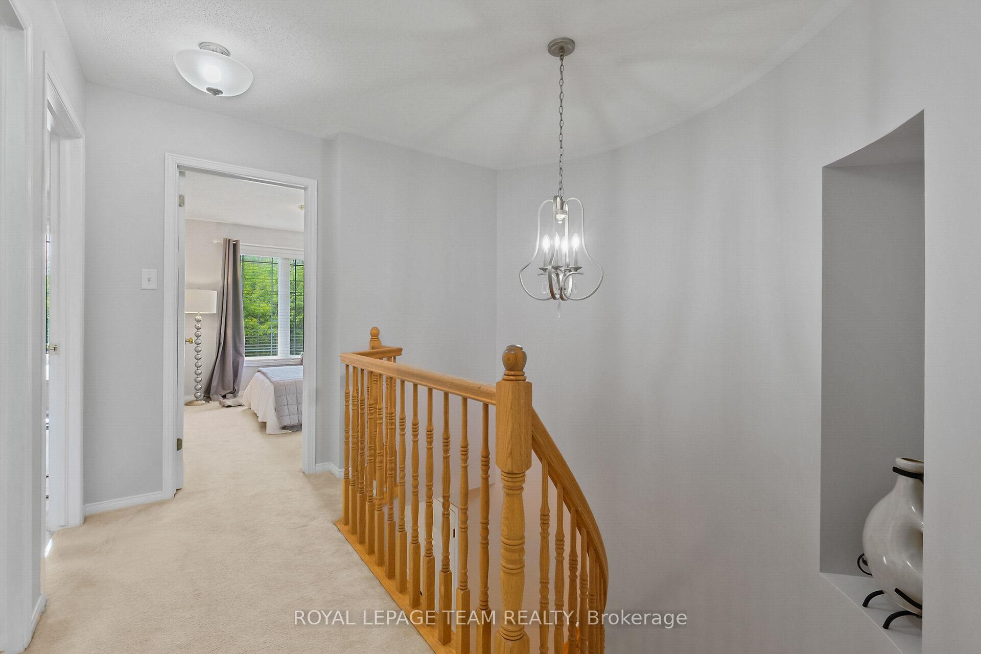 Photo 29 of 2072 Dunollie Crescent, Ottawa, Kanata - Morgan's Grant/South March — HOMEH