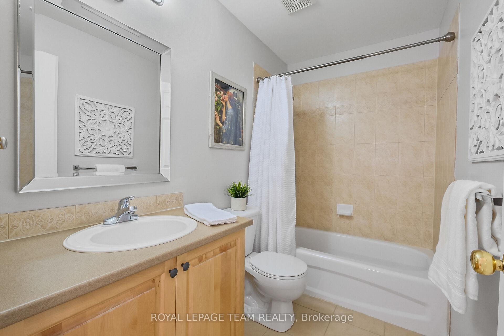 Photo 35 of 2072 Dunollie Crescent, Ottawa, Kanata - Morgan's Grant/South March — HOMEH