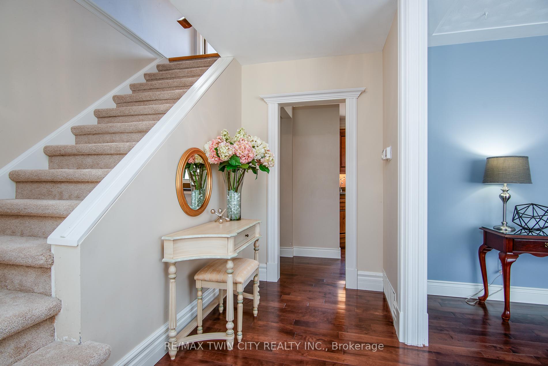 Photo 20 of 31 Carwood Crescent, Kitchener, Rockway — HOMEH