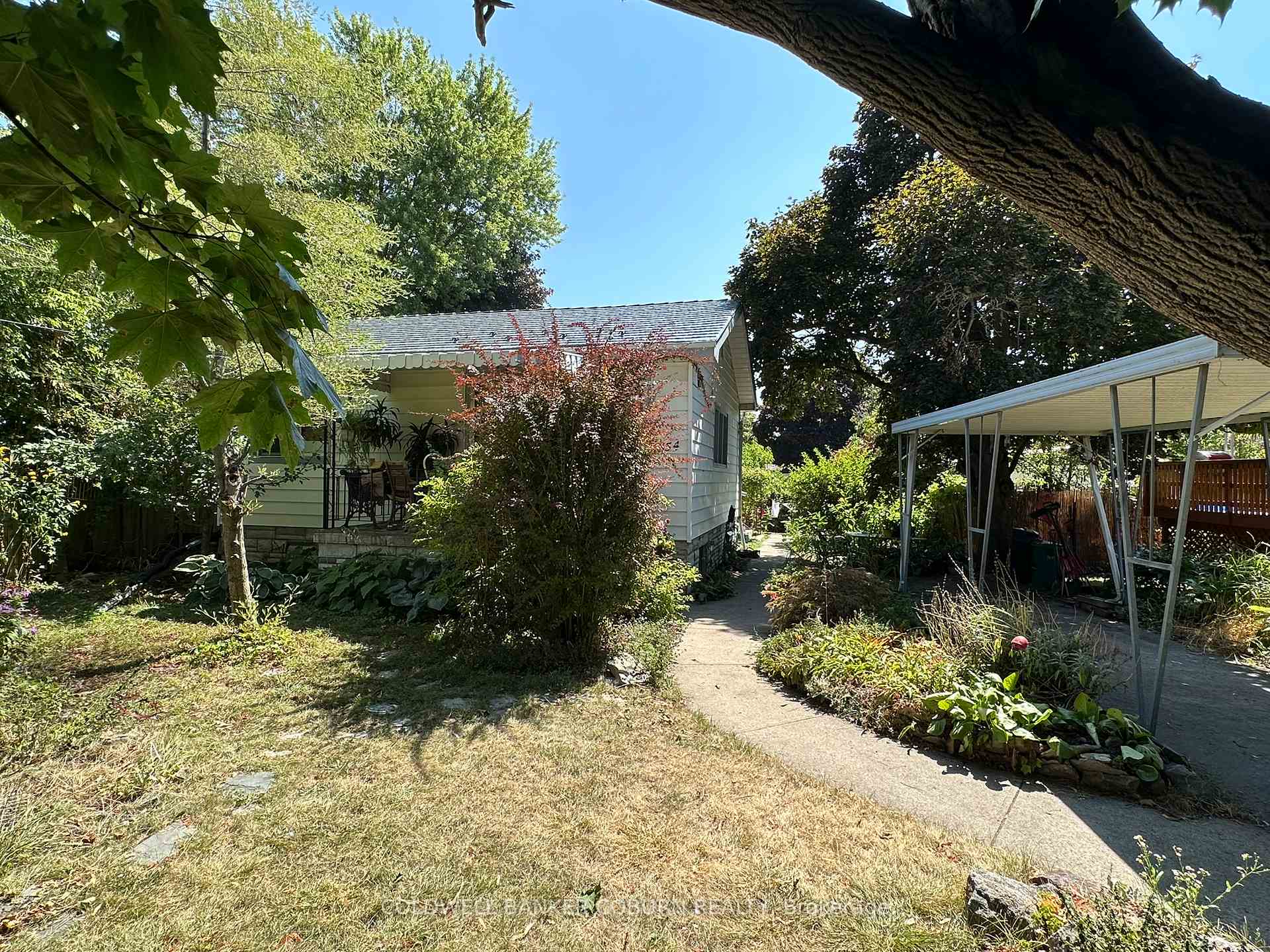 Photo 3 of 354 Weller Avenue, Kingston, Rideau — HOMEH
