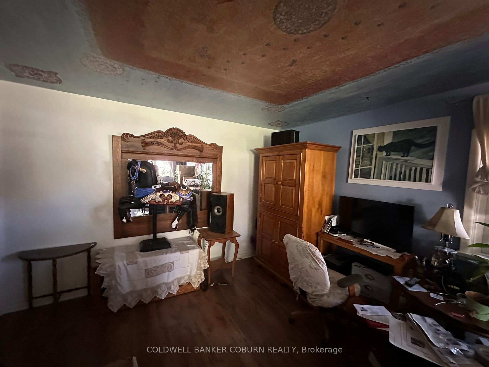 Photo 7 of 354 Weller Avenue, Kingston, Rideau — HOMEH
