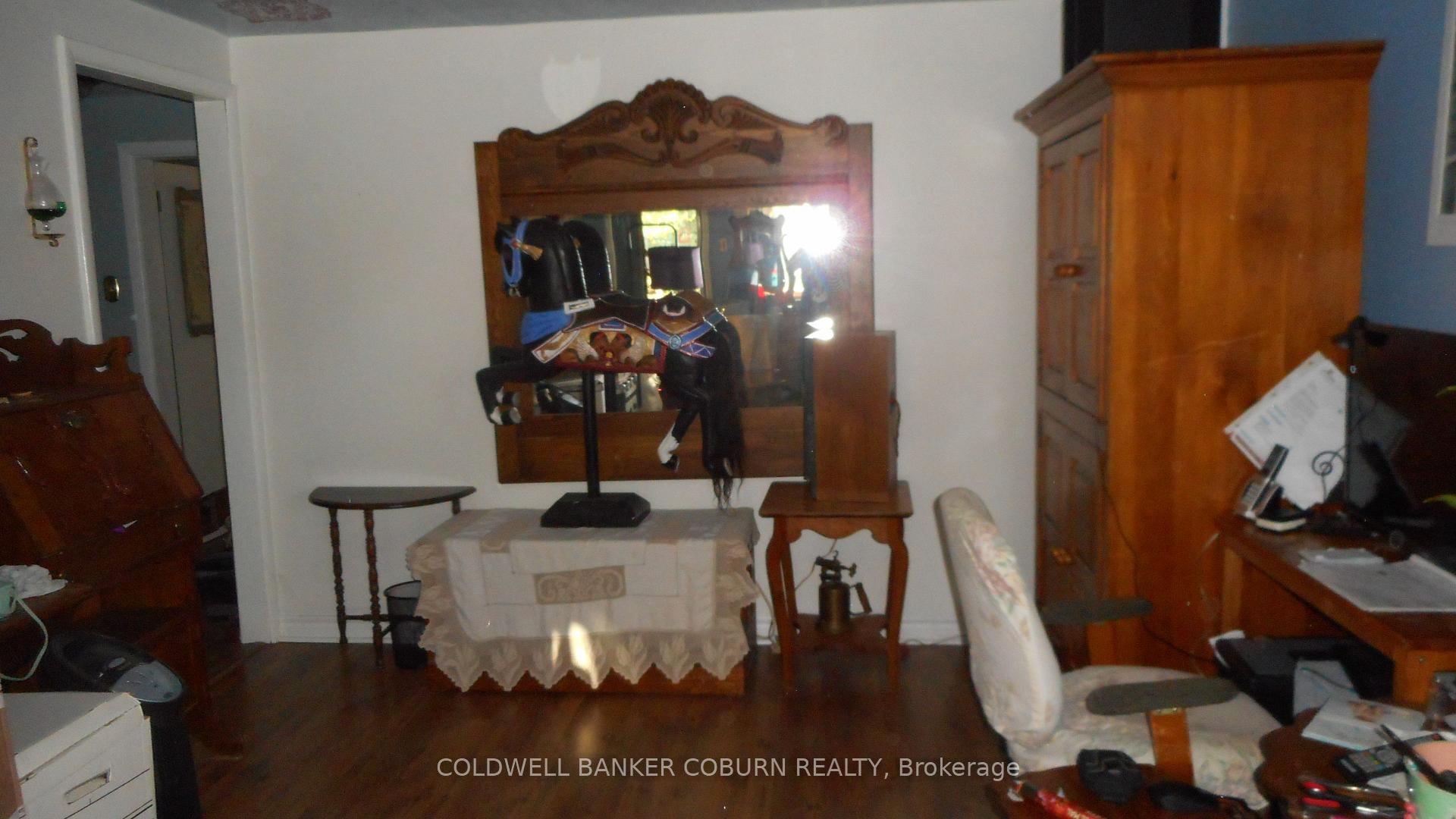 Photo 8 of 354 Weller Avenue, Kingston, Rideau — HOMEH