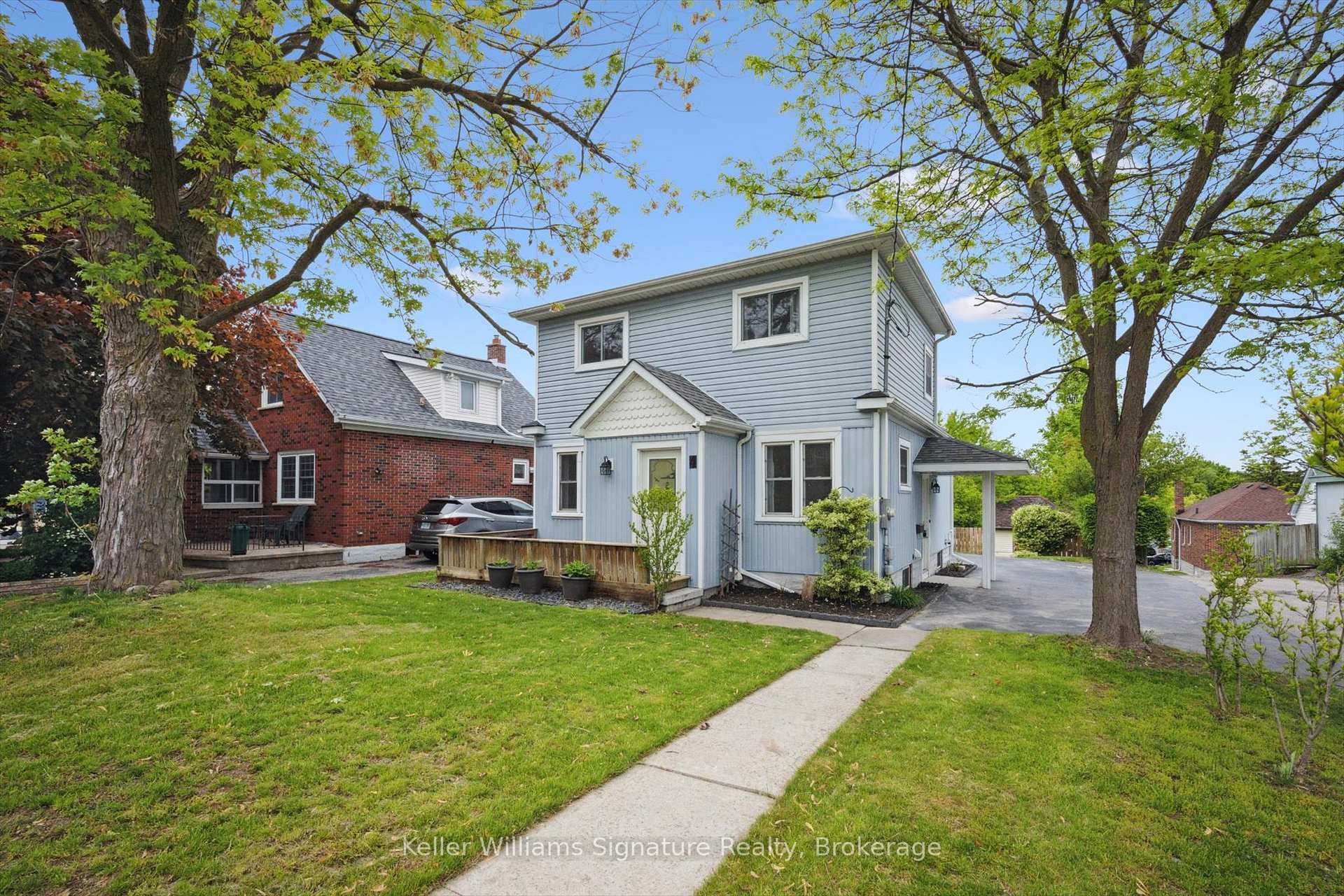 Photo 4 of 4 Kennedy Avenue, Kitchener — HOMEH
