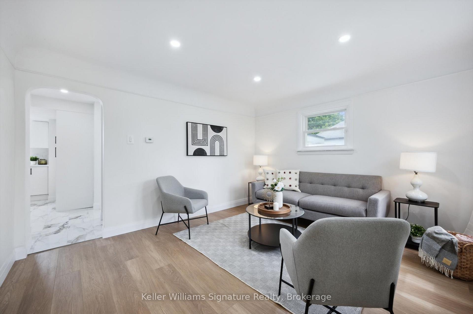 Photo 8 of 4 Kennedy Avenue, Kitchener — HOMEH