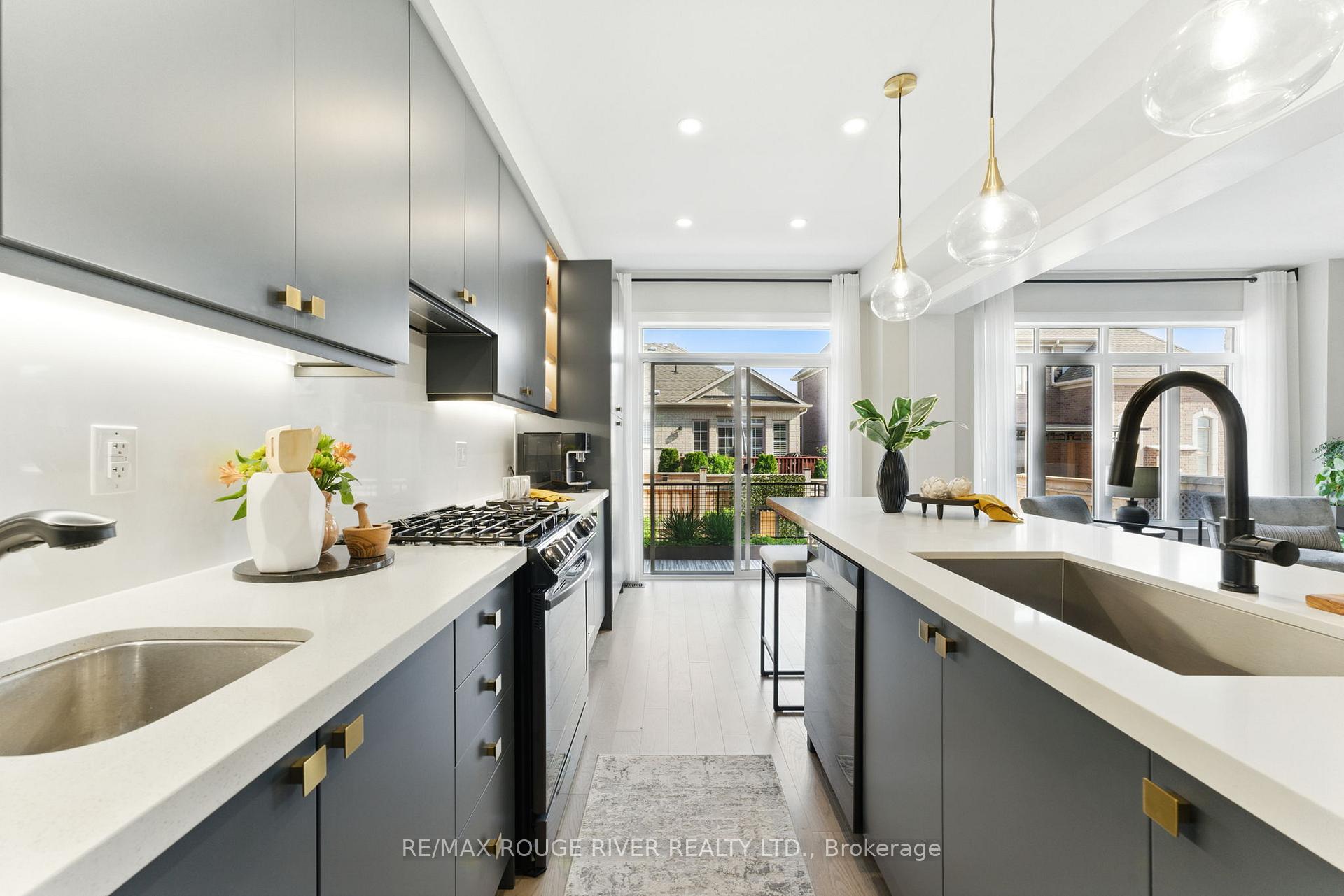 Photo 8 of 7 Caviglia Lane, Markham, Box Grove — HOMEH