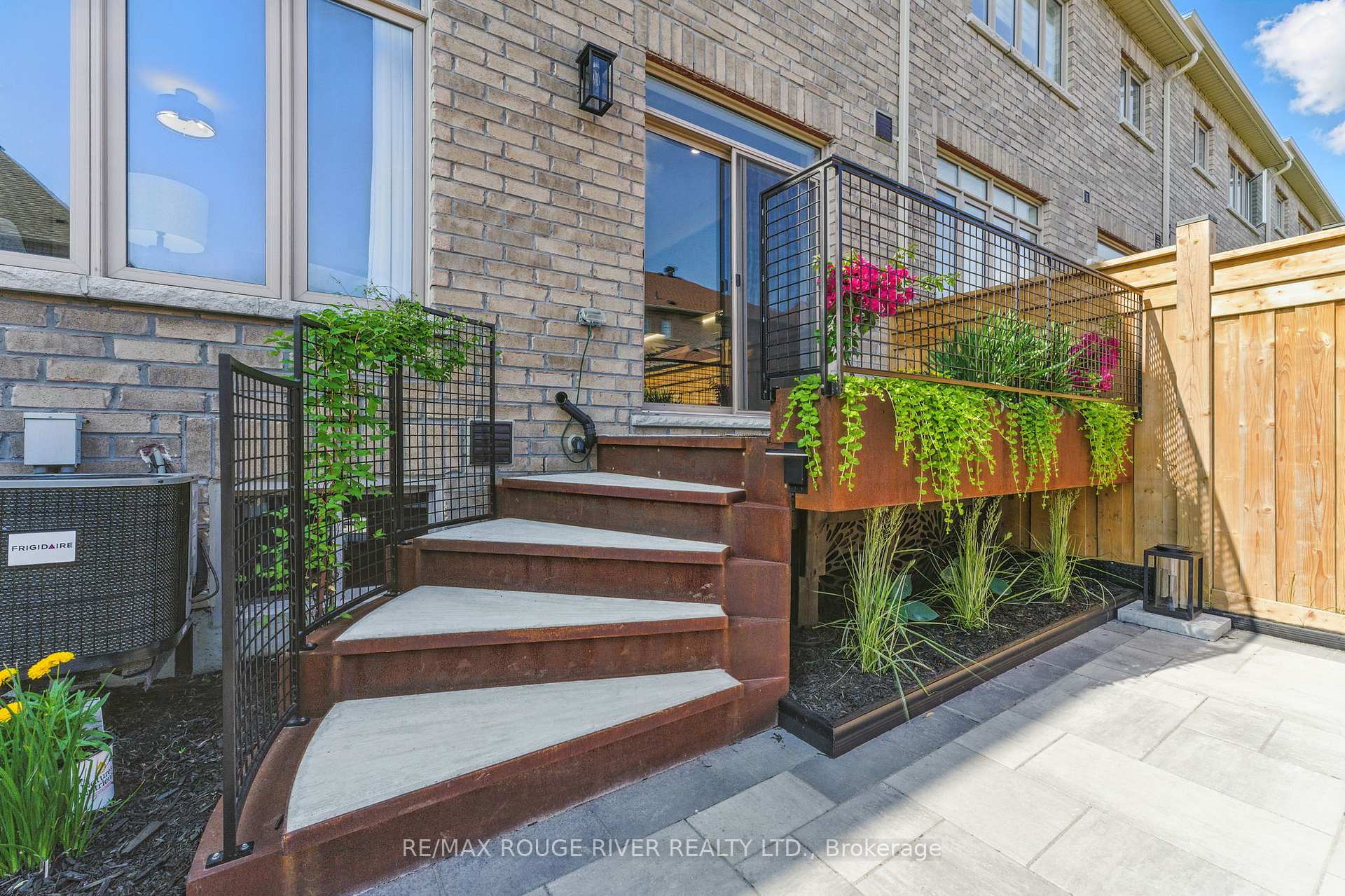 Photo 30 of 7 Caviglia Lane, Markham, Box Grove — HOMEH