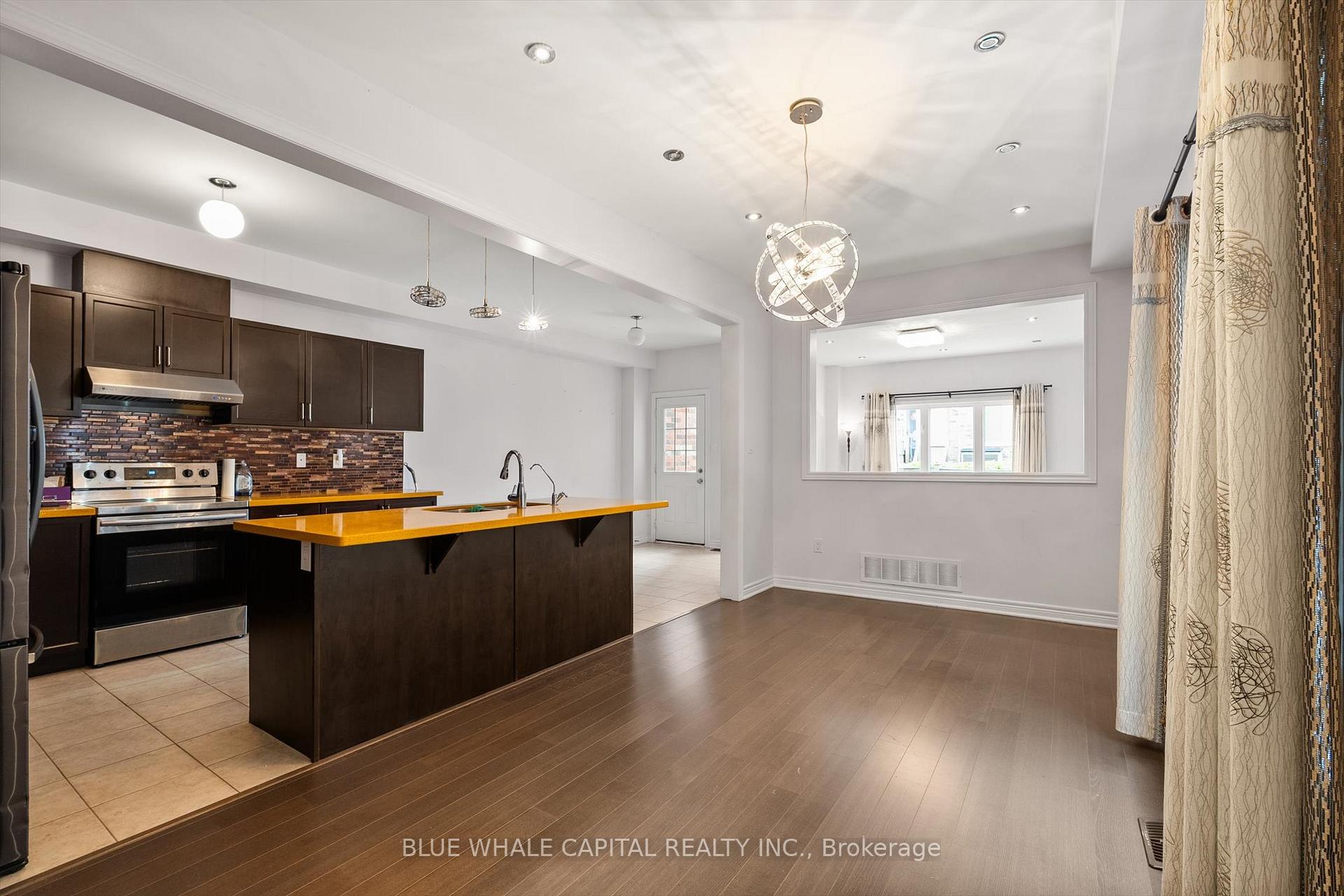 Photo 6 of 19 Black Locust Drive, Markham, Greensborough — HOMEH