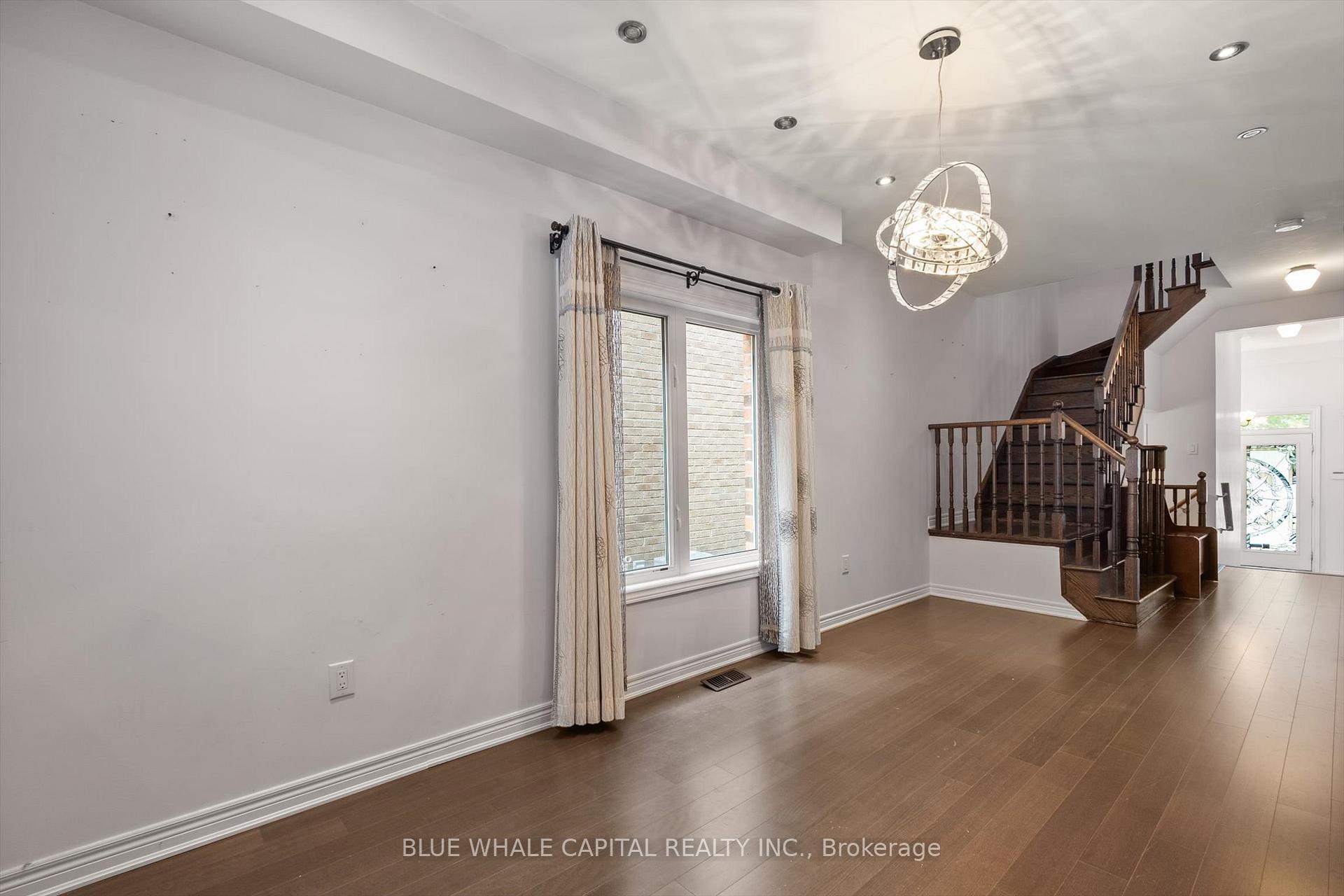 Photo 9 of 19 Black Locust Drive, Markham, Greensborough — HOMEH