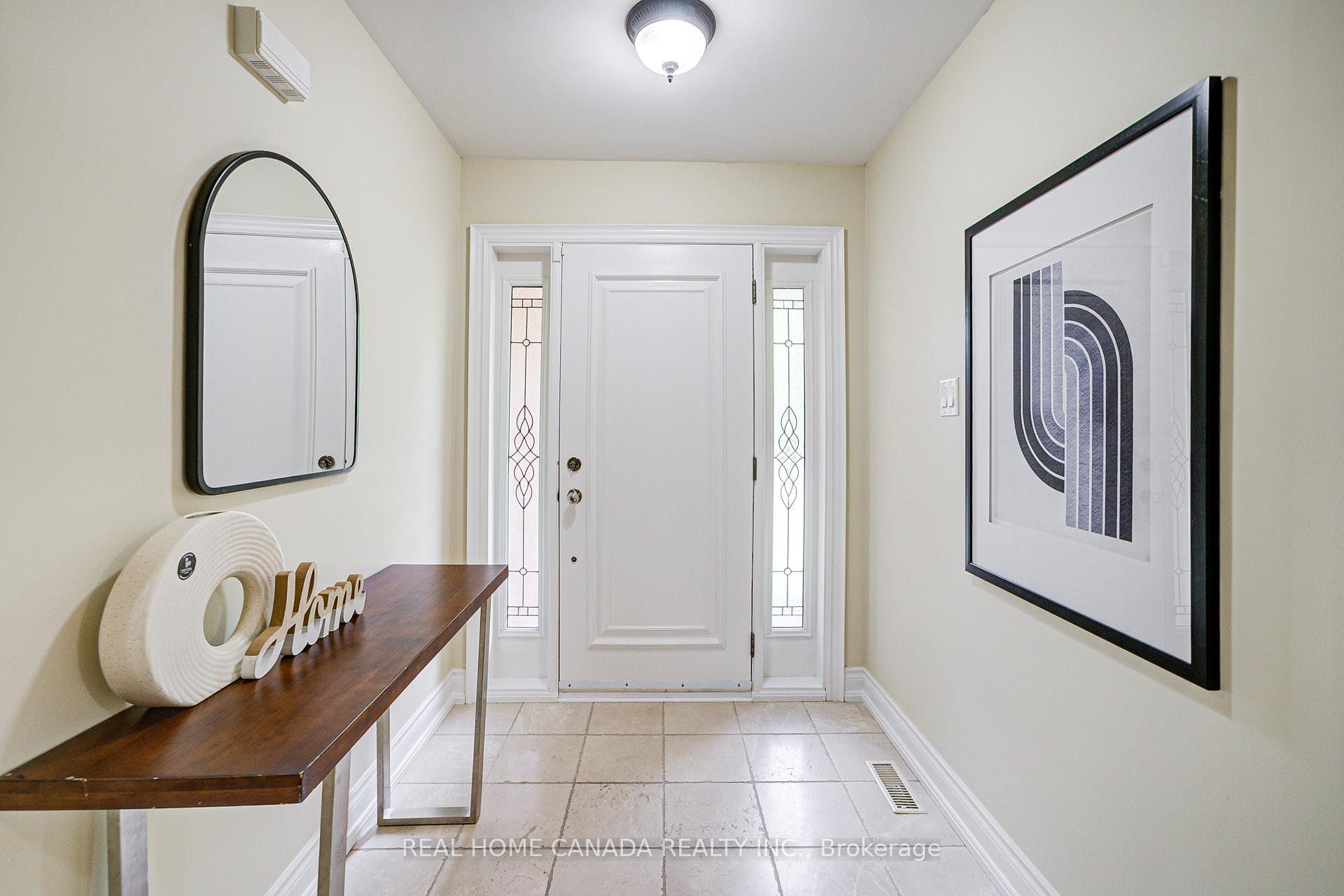 Photo 21 of 22 Chant Crescent, Markham, Unionville — HOMEH