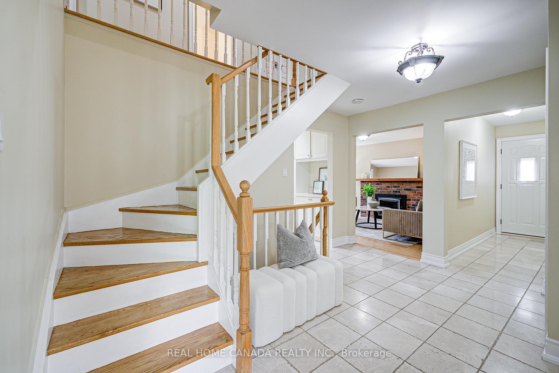 Photo 22 of 22 Chant Crescent, Markham, Unionville — HOMEH