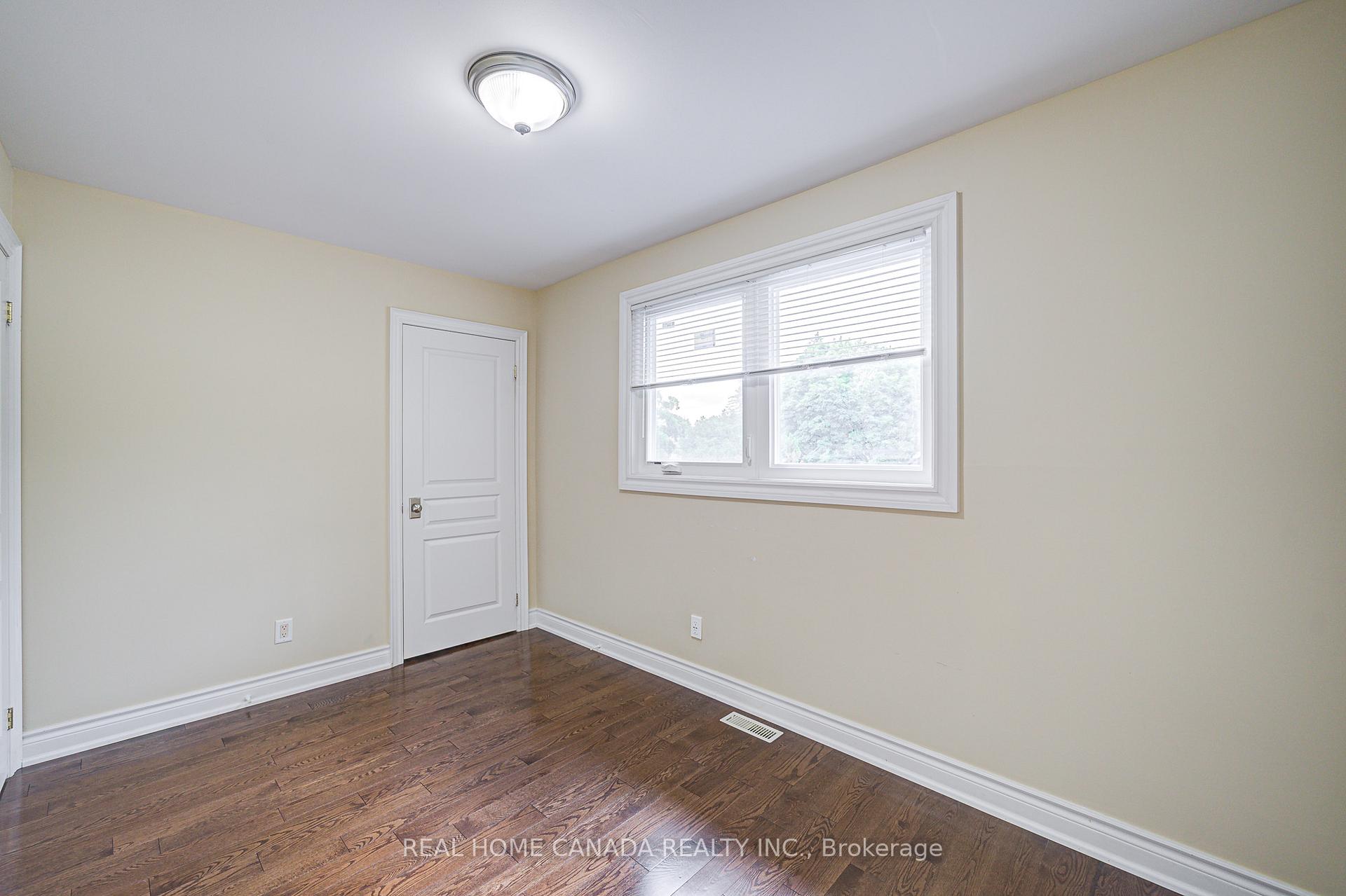 Photo 39 of 22 Chant Crescent, Markham, Unionville — HOMEH
