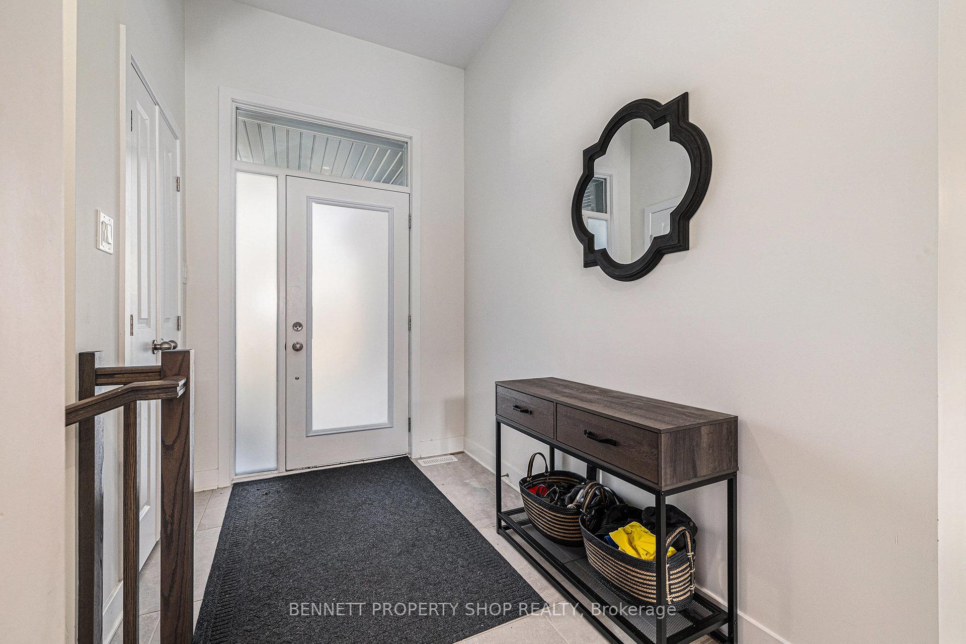 Photo 2 of 735 Twist Way, Ottawa, Kanata - Emerald Meadows/Trailwest — HOMEH
