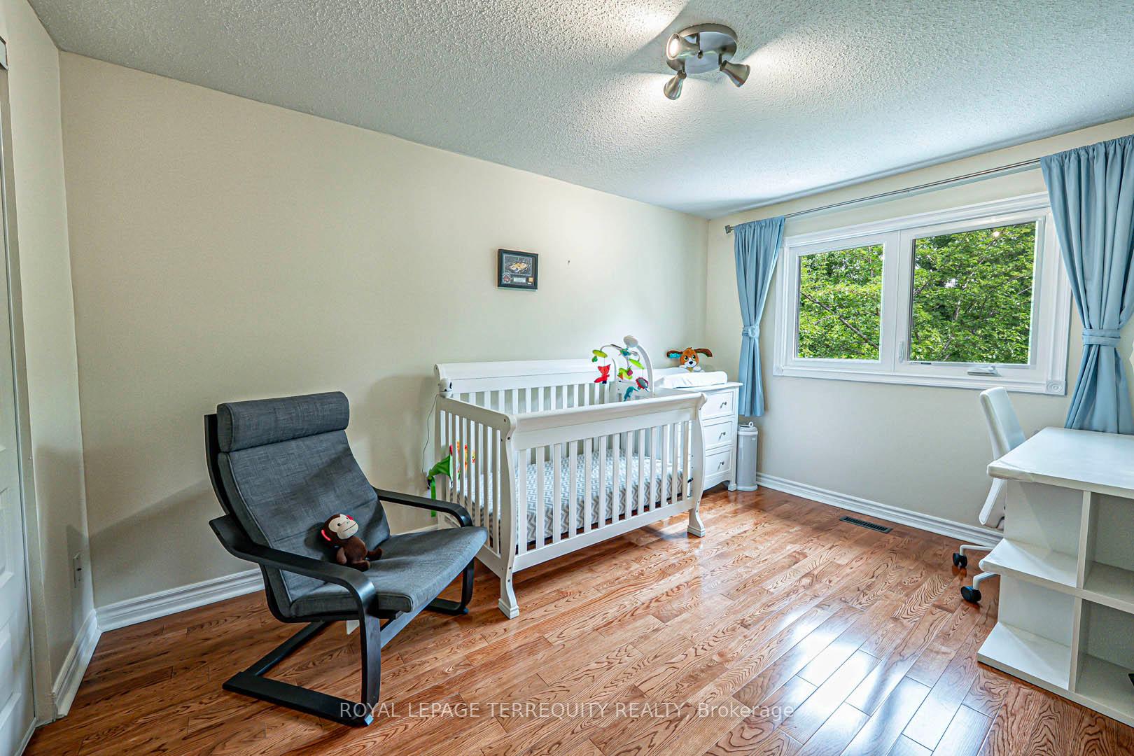 Photo 23 of 40 Pepperell Crescent, Markham, Milliken Mills West — HOMEH