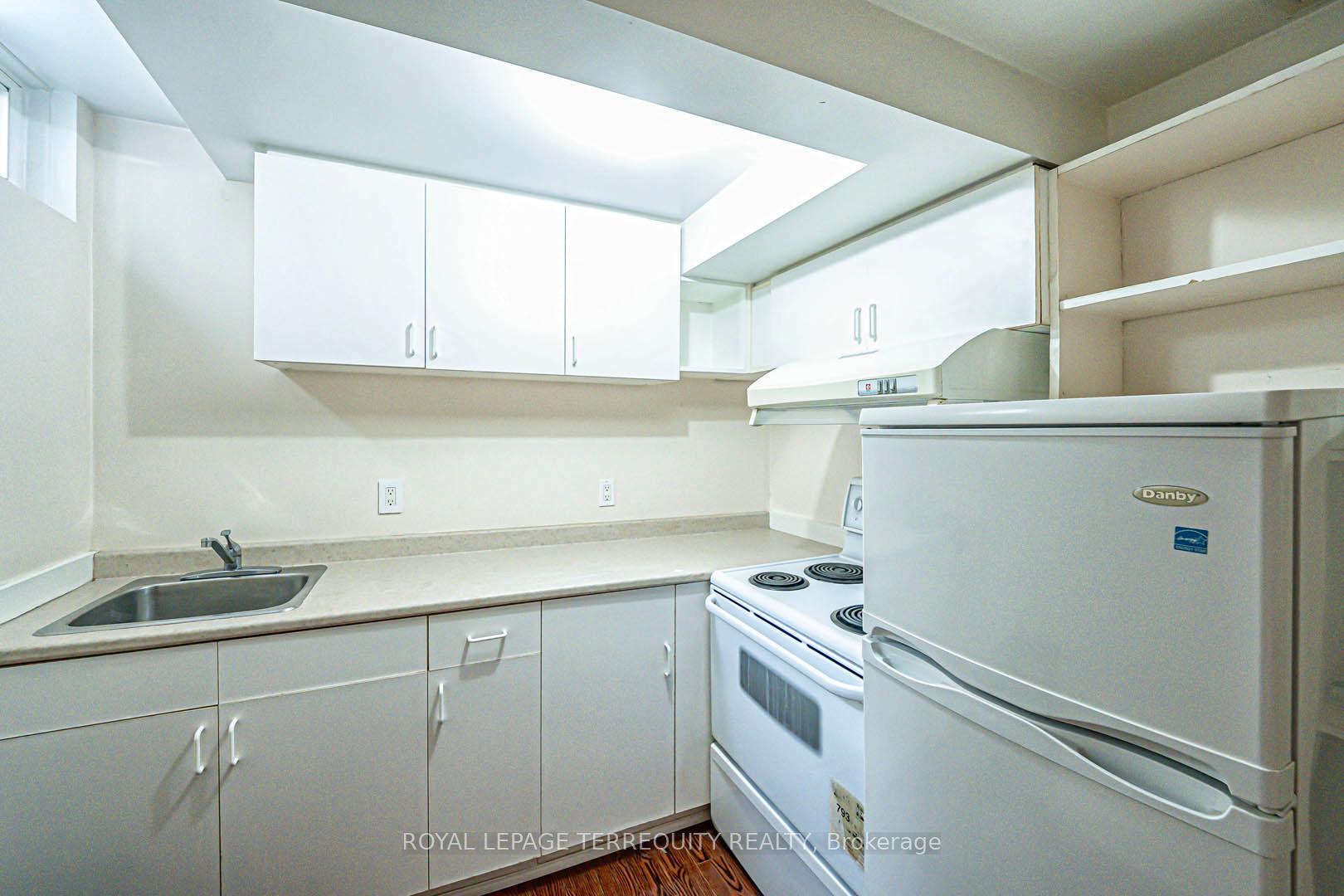 Photo 31 of 40 Pepperell Crescent, Markham, Milliken Mills West — HOMEH