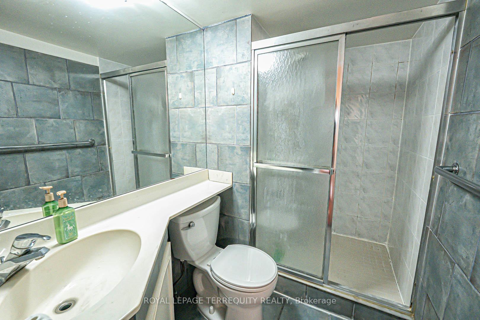 Photo 33 of 40 Pepperell Crescent, Markham, Milliken Mills West — HOMEH