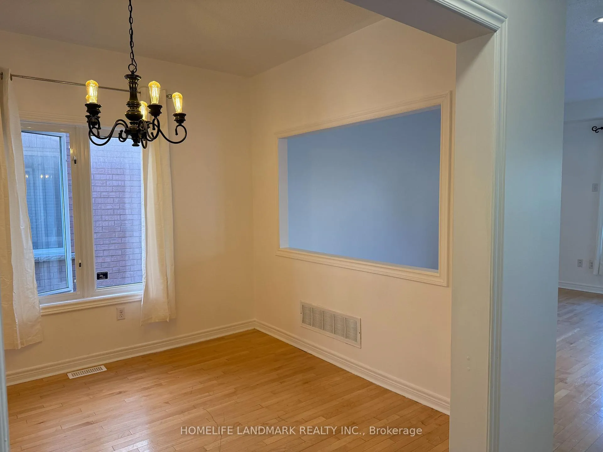 Photo 5 of 37 Osmond Appleton Road, Markham, Greensborough — HOMEH