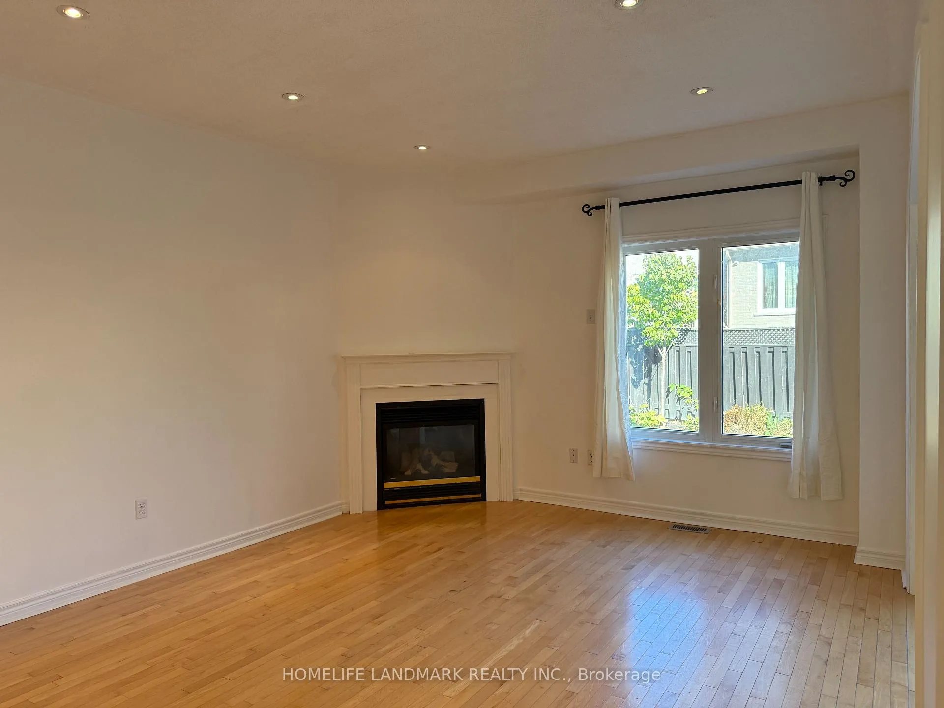 Photo 6 of 37 Osmond Appleton Road, Markham, Greensborough — HOMEH