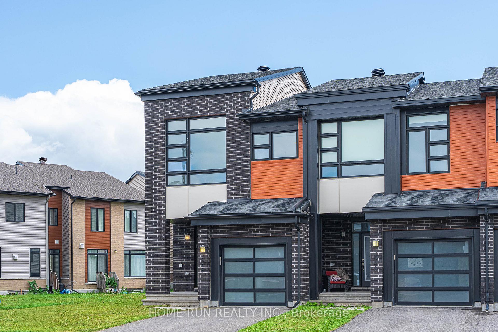 Photo 2 of 4946 Abbott Street, Ottawa, Kanata - Emerald Meadows/Trailwest — HOMEH