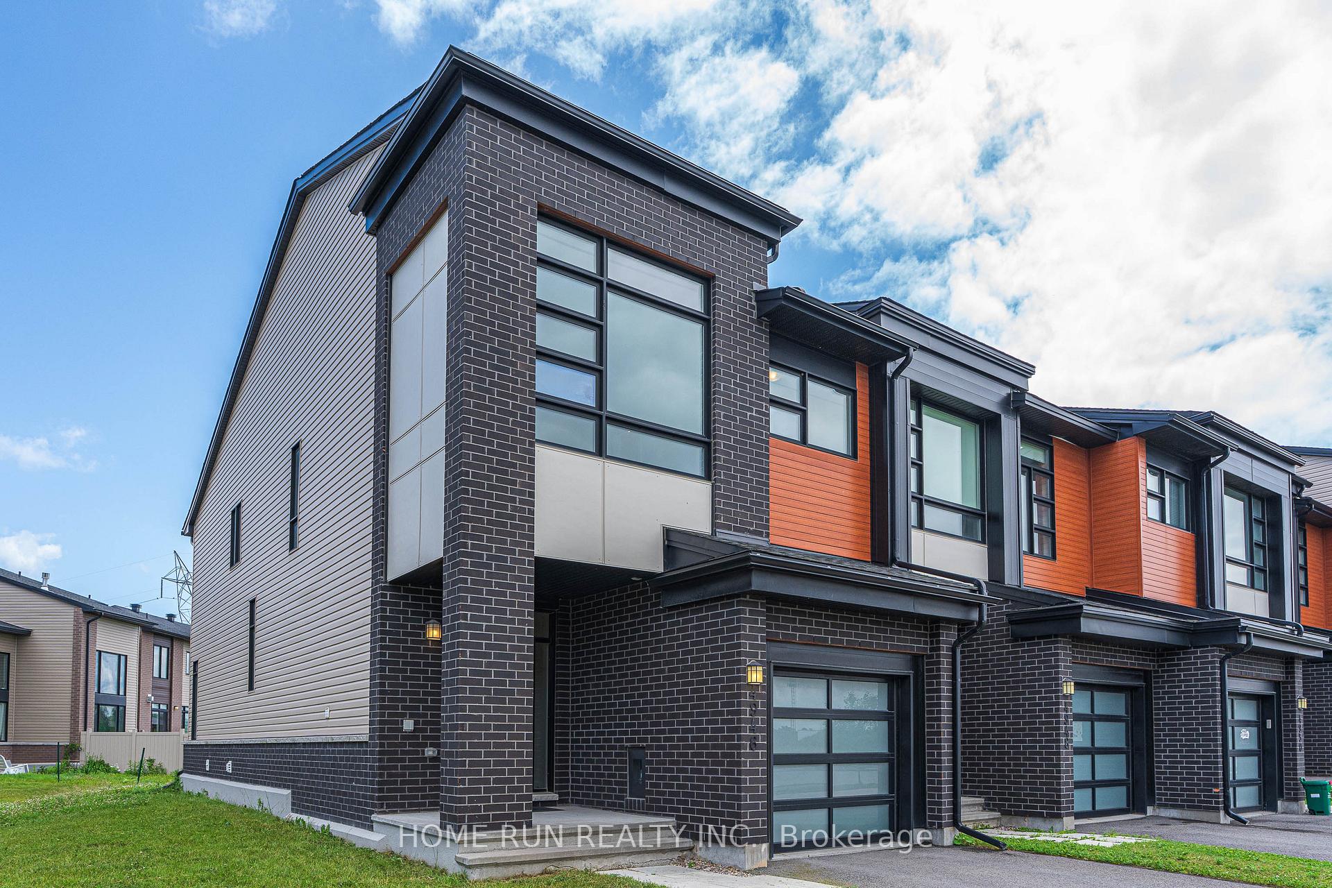 Photo 3 of 4946 Abbott Street, Ottawa, Kanata - Emerald Meadows/Trailwest — HOMEH