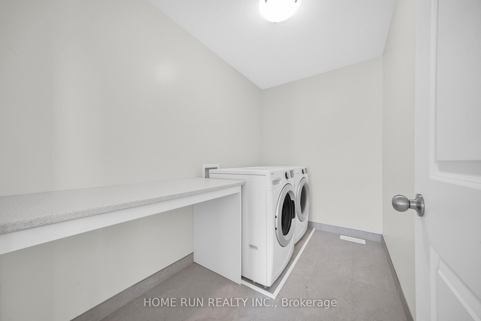 Photo 32 of 4946 Abbott Street, Ottawa, Kanata - Emerald Meadows/Trailwest — HOMEH