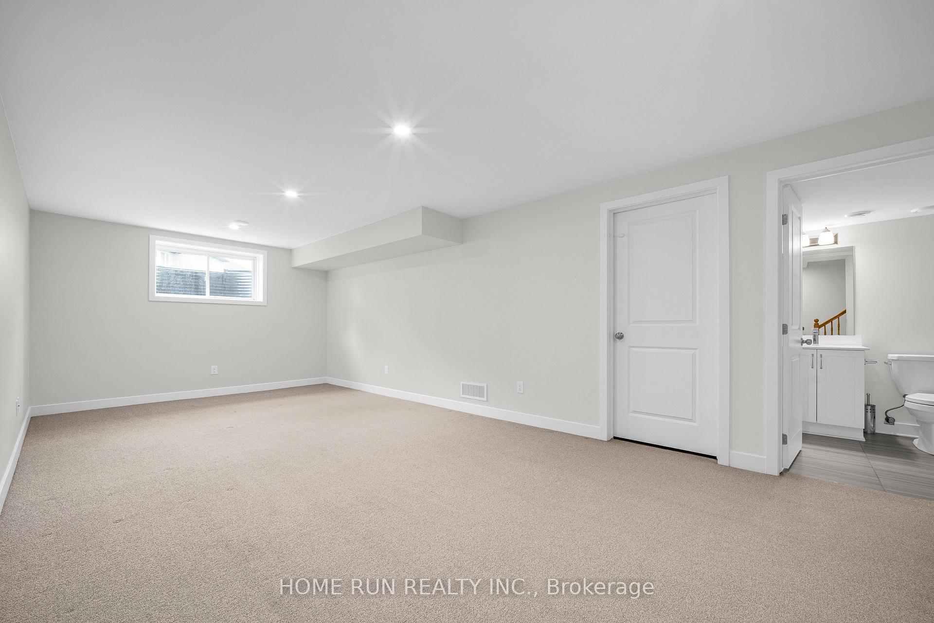 Photo 33 of 4946 Abbott Street, Ottawa, Kanata - Emerald Meadows/Trailwest — HOMEH