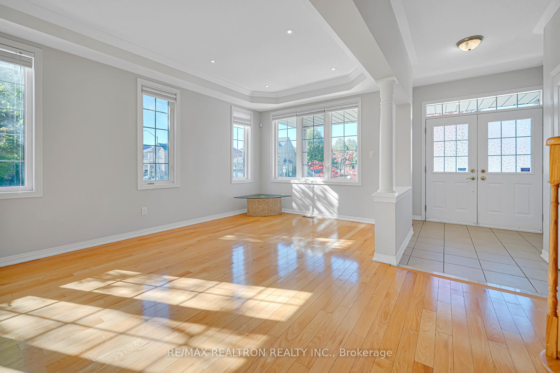 Photo 6 of 25 Nichols Boulevard, Markham, Cachet — HOMEH