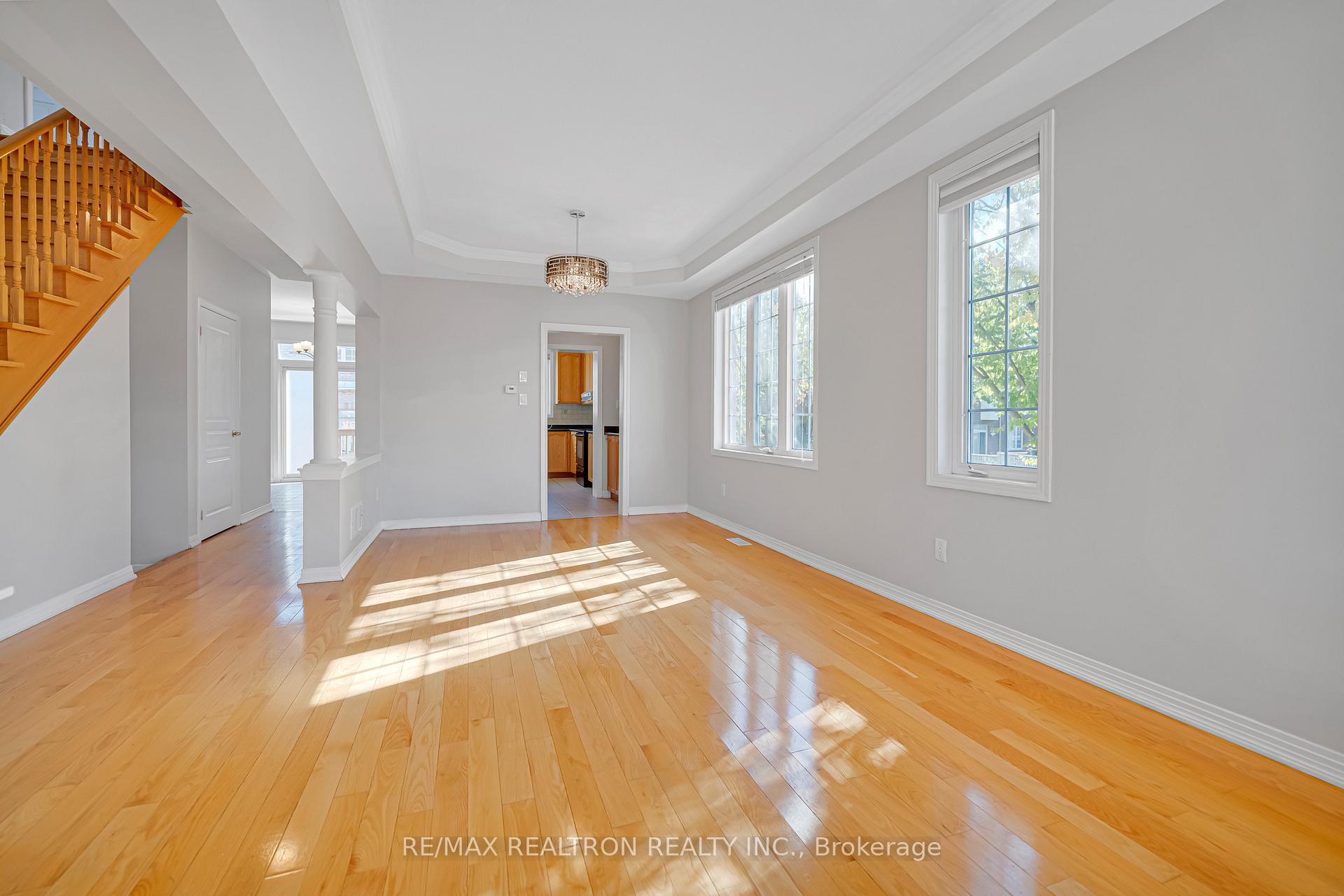 Photo 11 of 25 Nichols Boulevard, Markham, Cachet — HOMEH