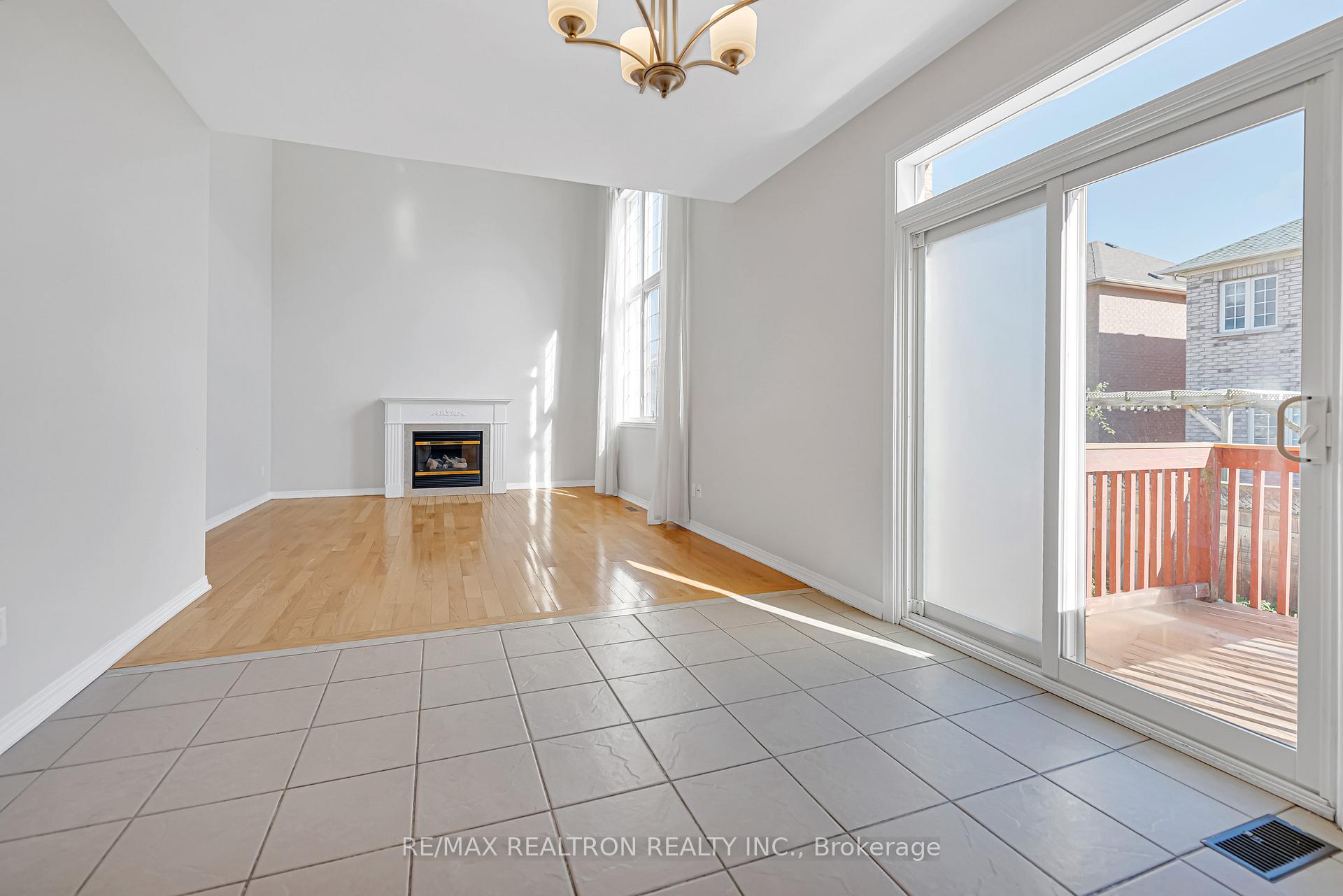 Photo 19 of 25 Nichols Boulevard, Markham, Cachet — HOMEH