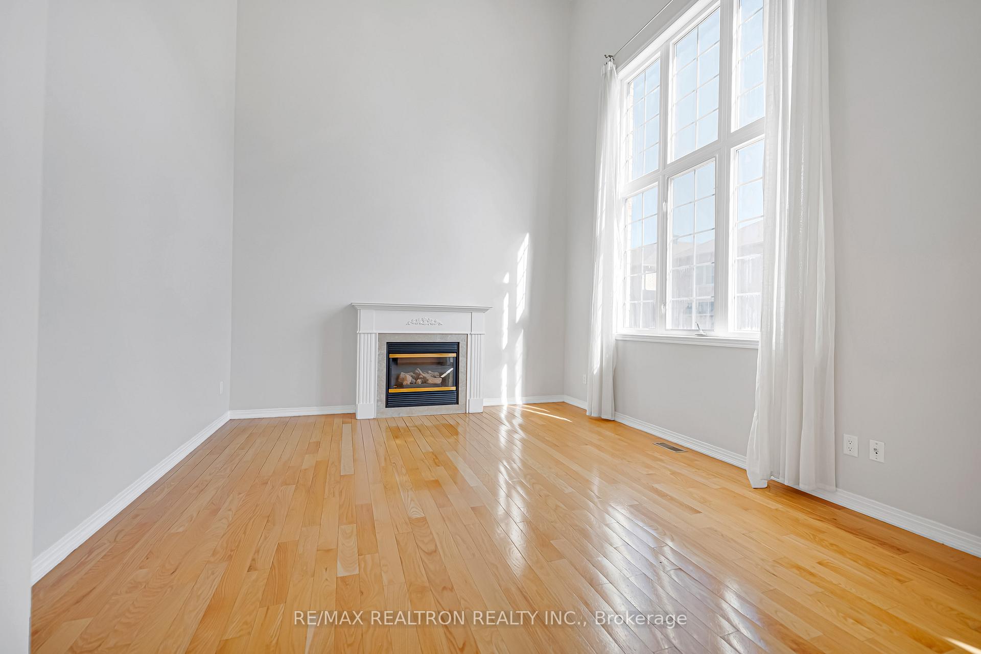 Photo 22 of 25 Nichols Boulevard, Markham, Cachet — HOMEH
