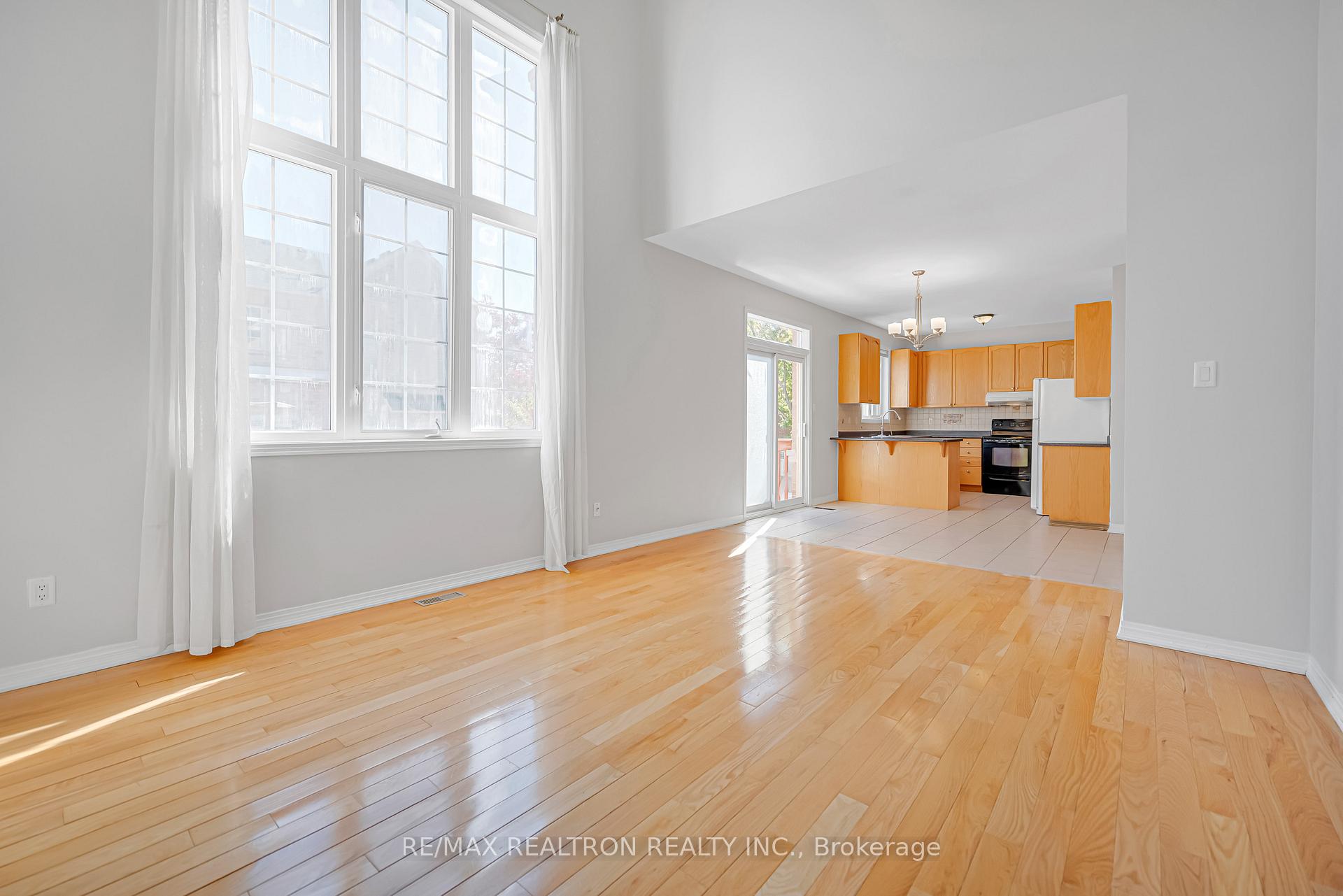 Photo 23 of 25 Nichols Boulevard, Markham, Cachet — HOMEH