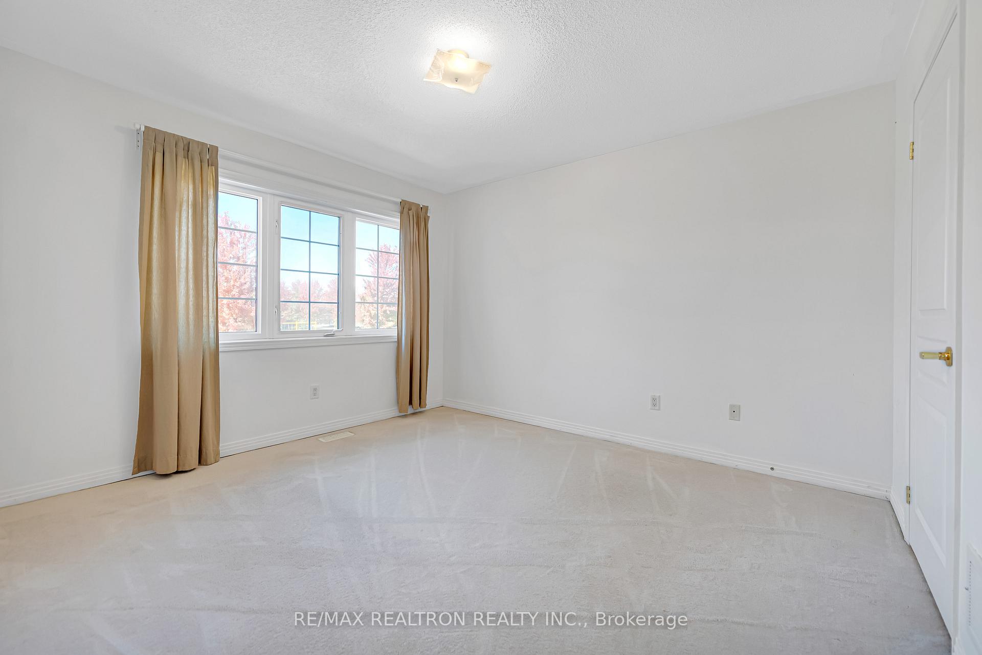 Photo 27 of 25 Nichols Boulevard, Markham, Cachet — HOMEH
