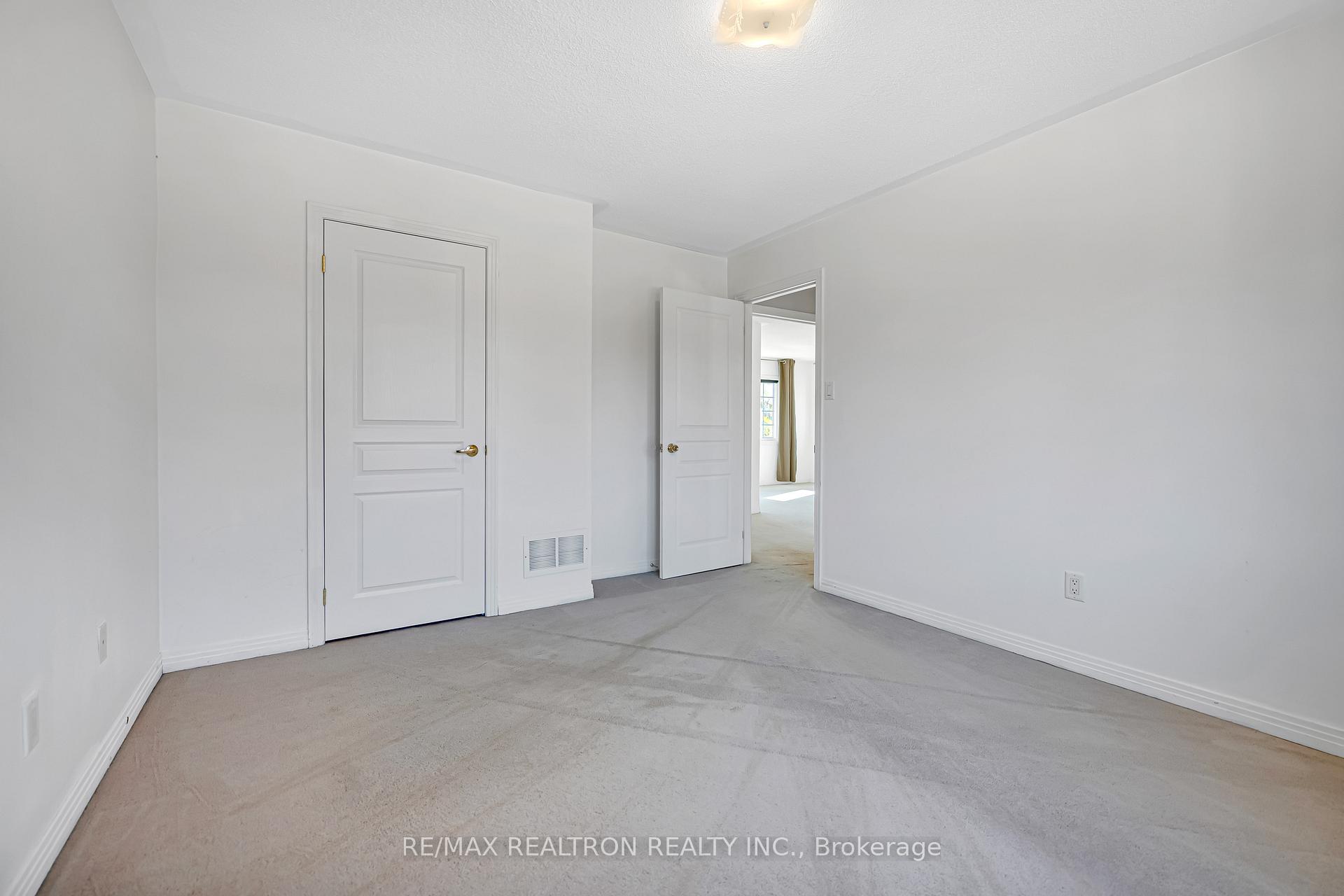 Photo 28 of 25 Nichols Boulevard, Markham, Cachet — HOMEH