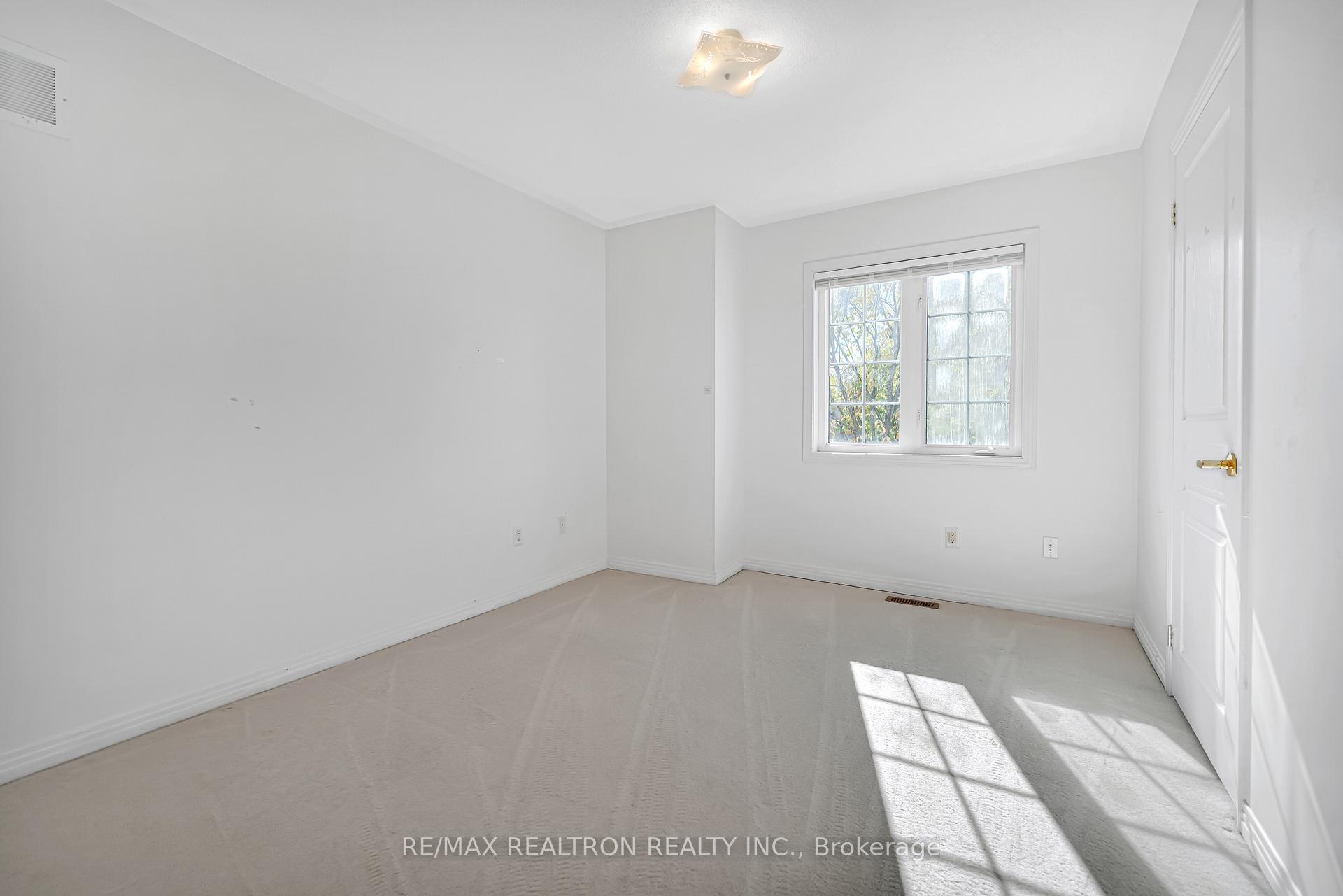 Photo 33 of 25 Nichols Boulevard, Markham, Cachet — HOMEH