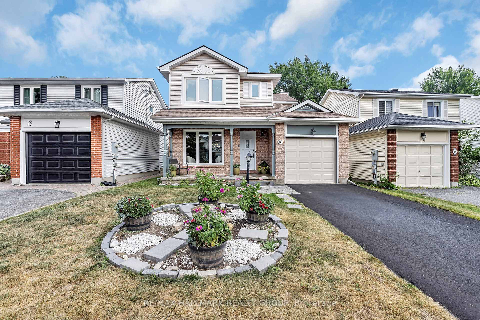 Front of 16 Hawley Crescent