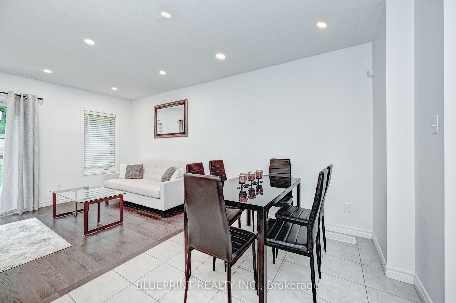 Photo 8 of 51 Woodedge Circle, Kitchener — HOMEH