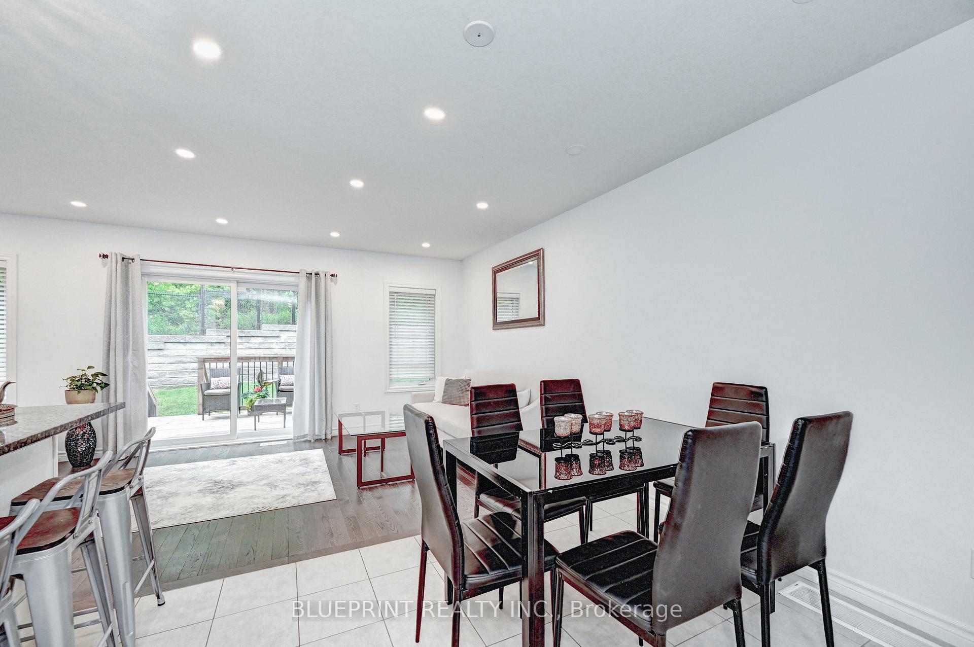 Photo 9 of 51 Woodedge Circle, Kitchener — HOMEH