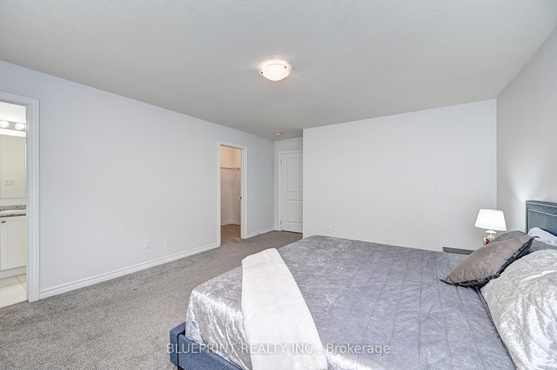 Photo 28 of 51 Woodedge Circle, Kitchener — HOMEH