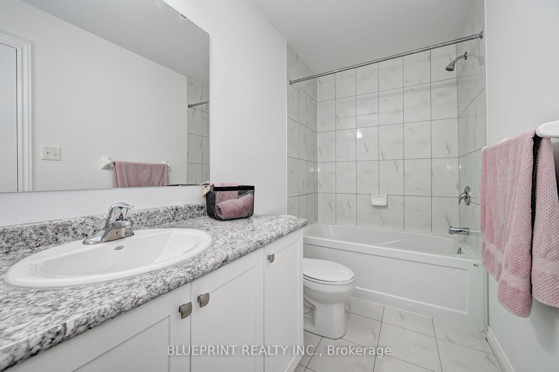 Photo 30 of 51 Woodedge Circle, Kitchener — HOMEH