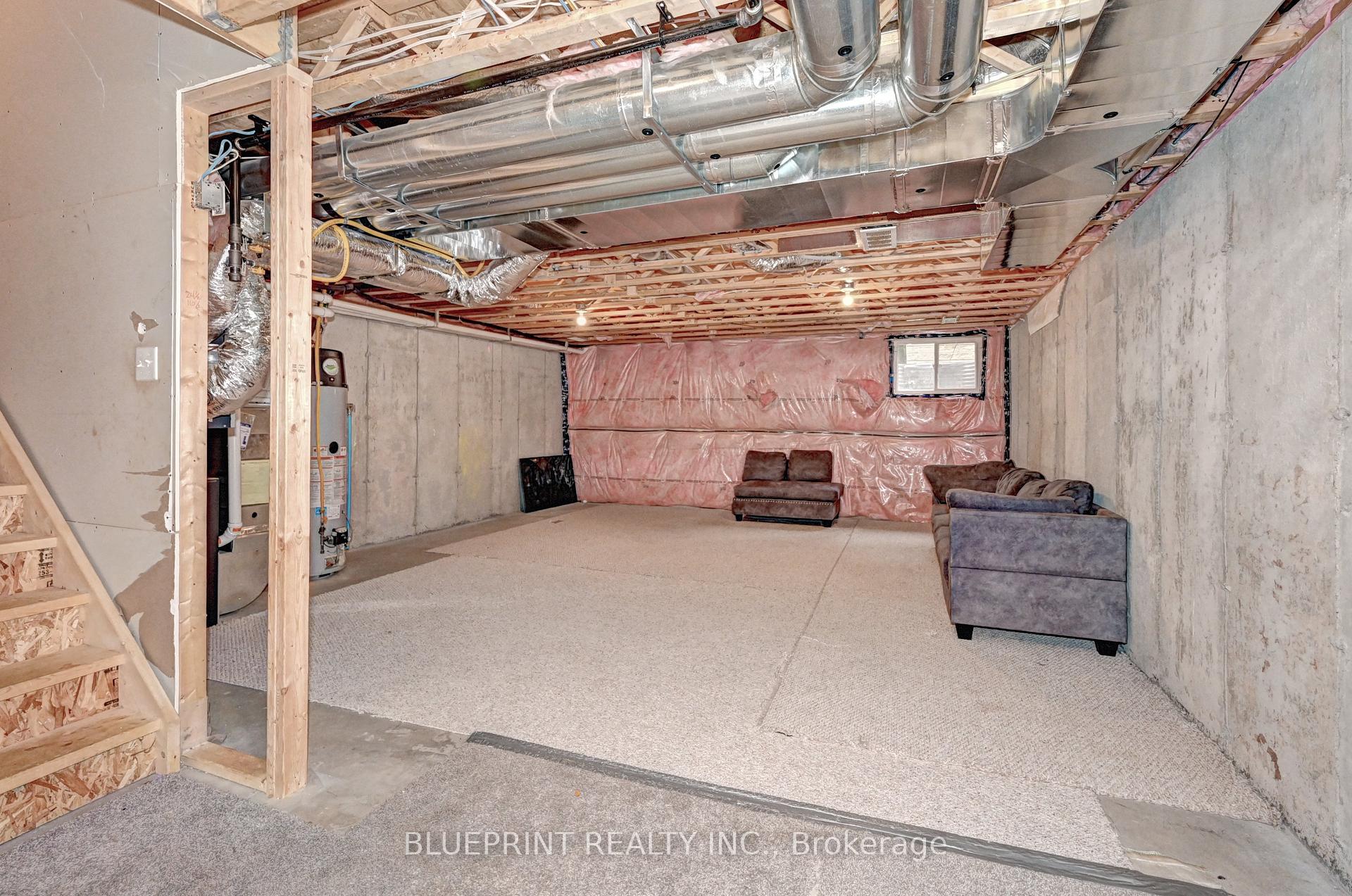 Photo 39 of 51 Woodedge Circle, Kitchener — HOMEH