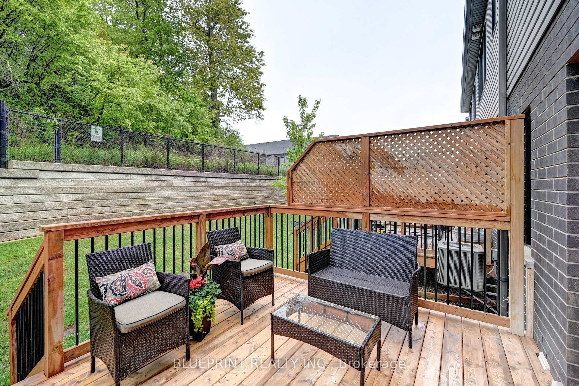 Photo 45 of 51 Woodedge Circle, Kitchener — HOMEH